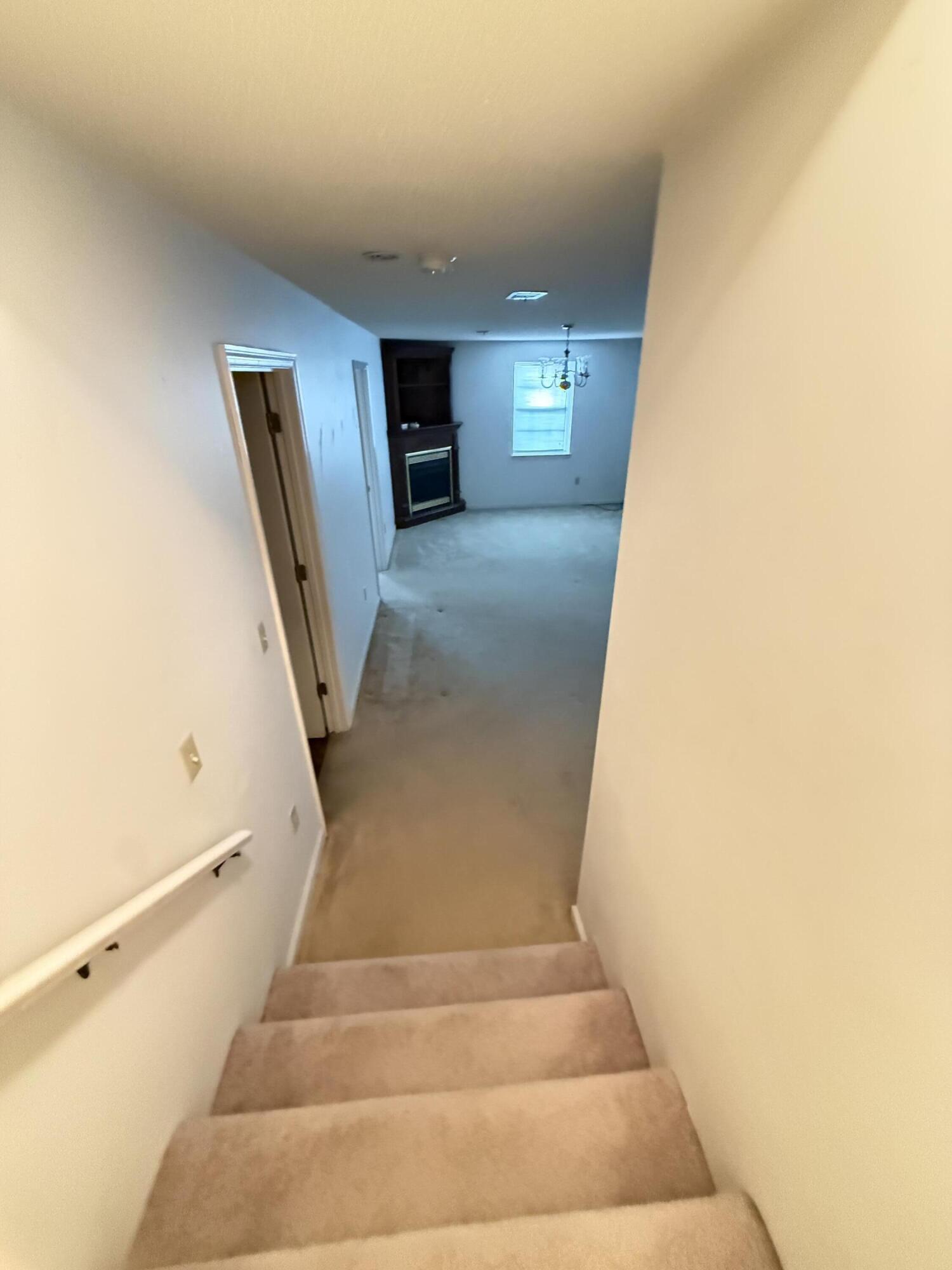 528 S Seminole Drive