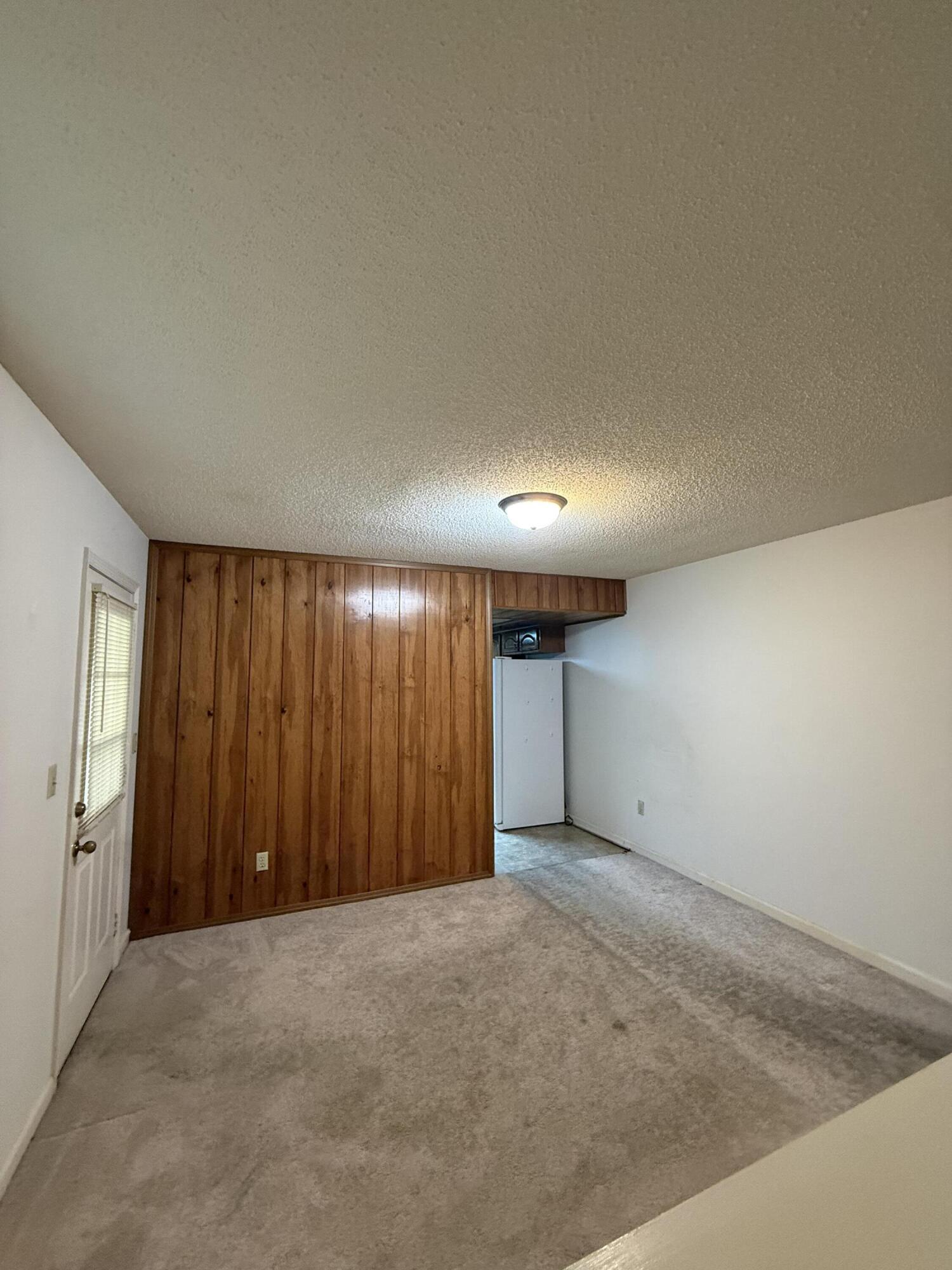 528 S Seminole Drive