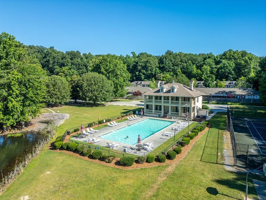 1702 Chestnut Oak Drive, Unit 83