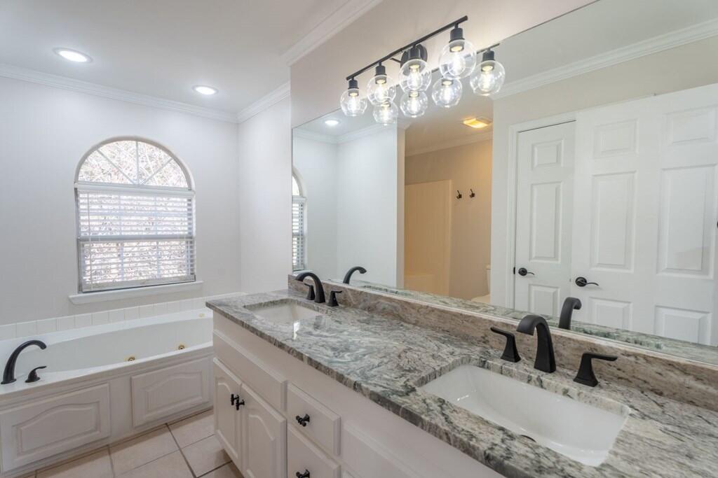 1702 Chestnut Oak Drive, Unit 83