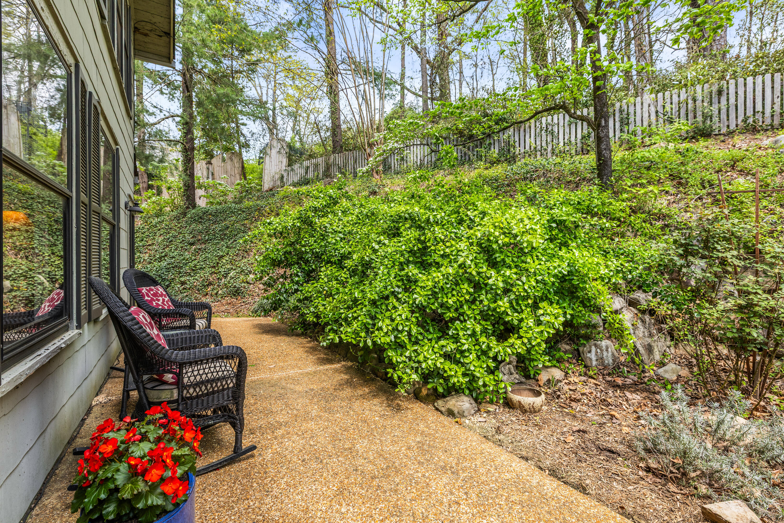1109 Highland Drive