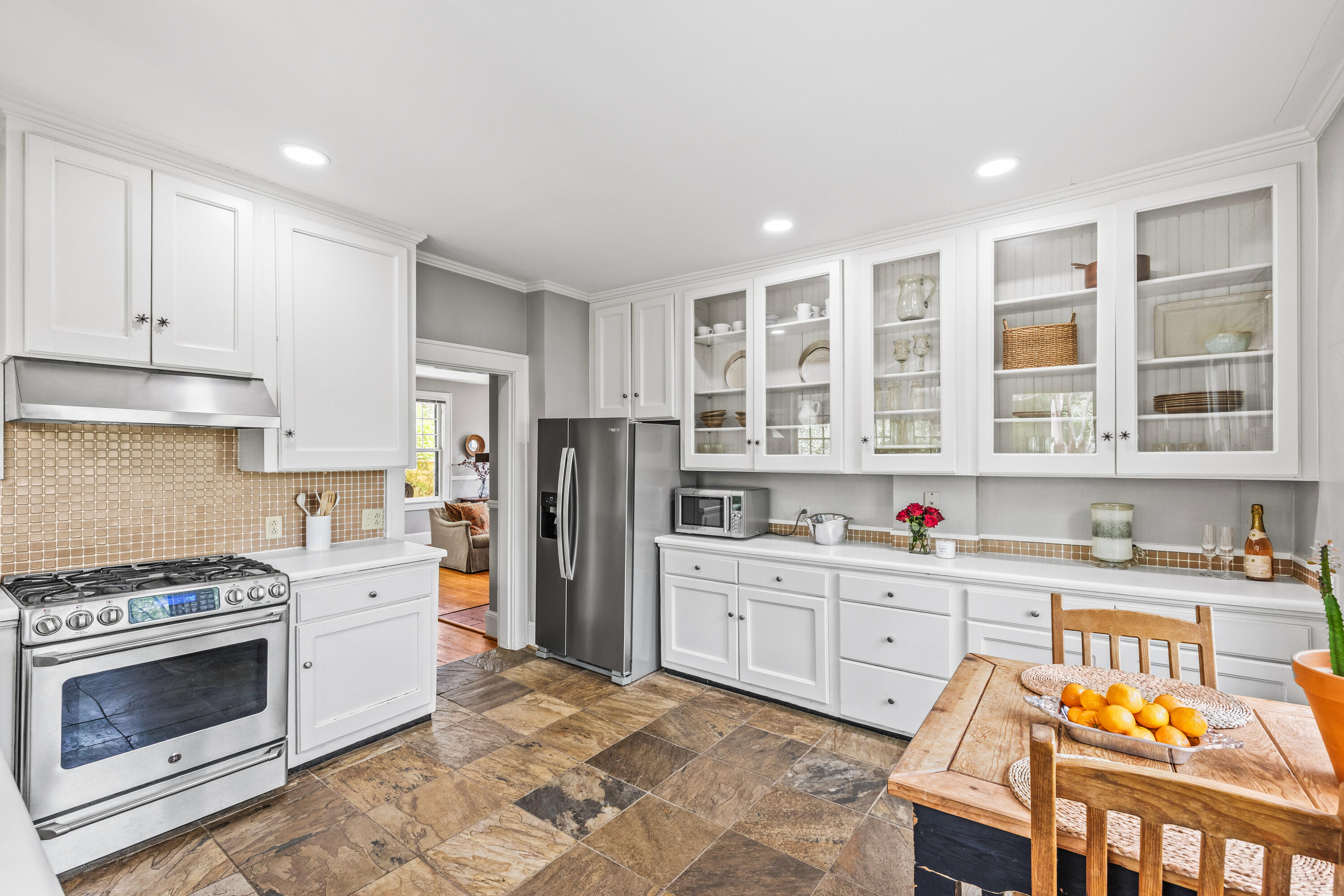 1109 Highland Drive
