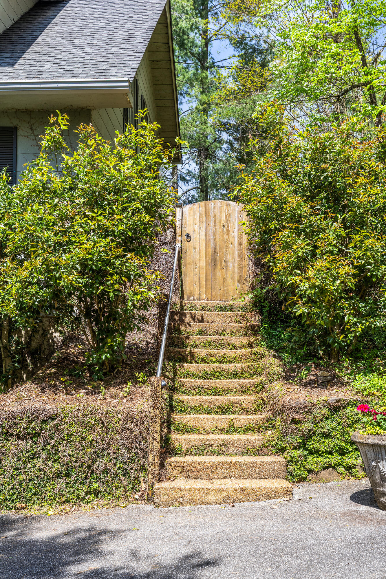 1109 Highland Drive