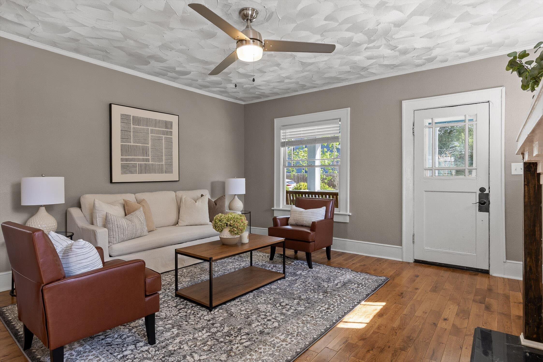 112 Hedgewood Drive