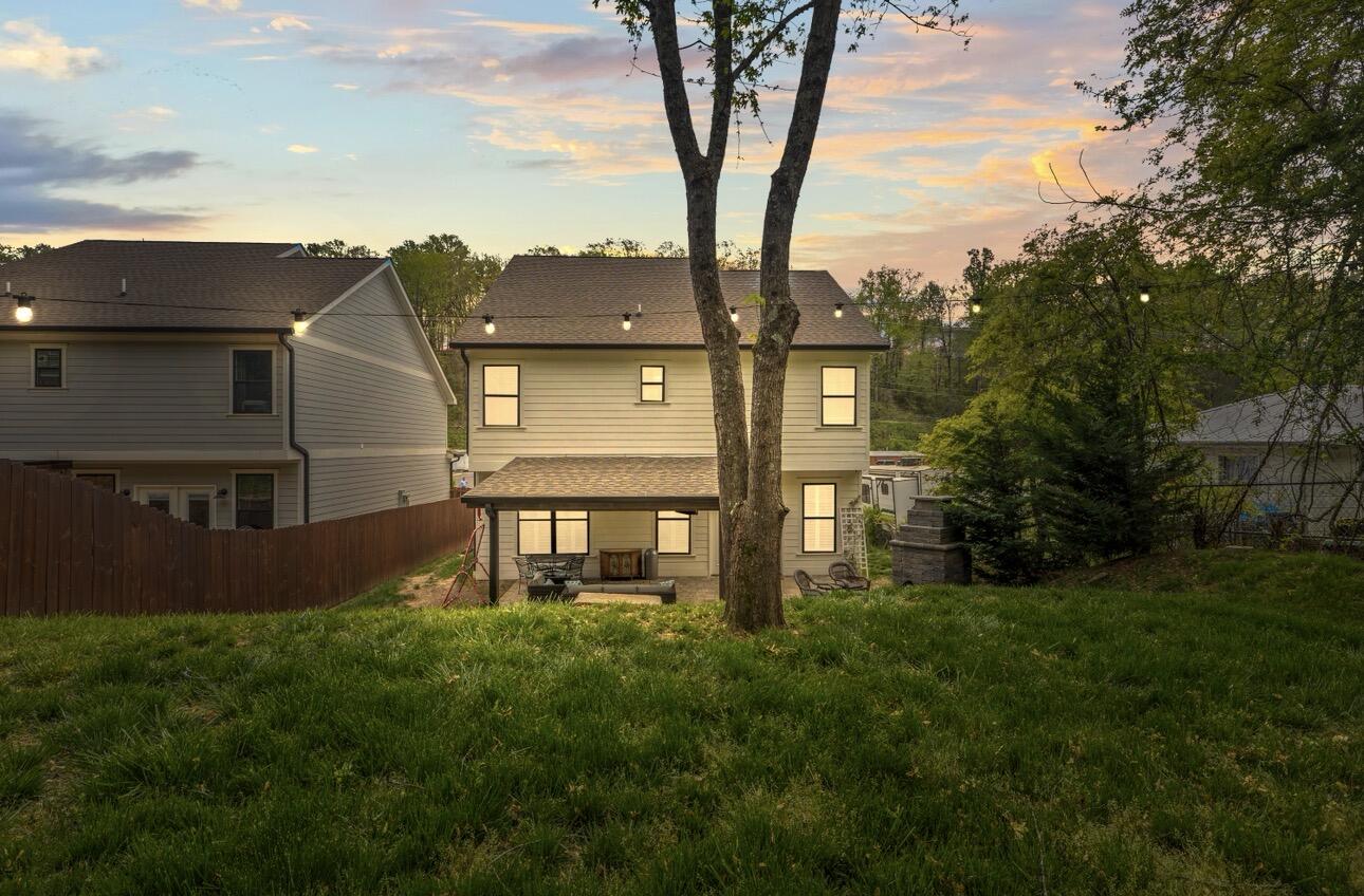 637 Lullwater Road