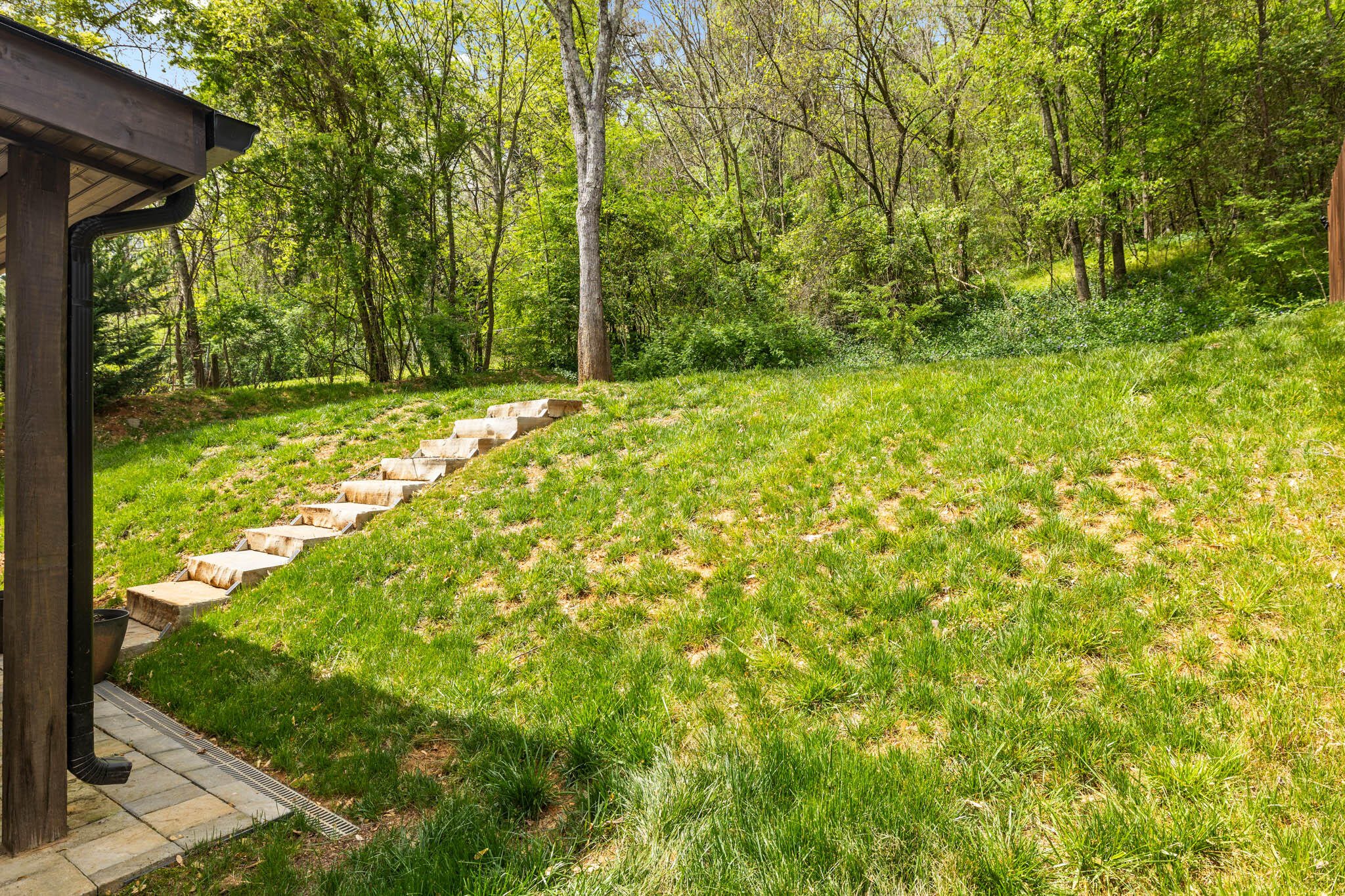 637 Lullwater Road