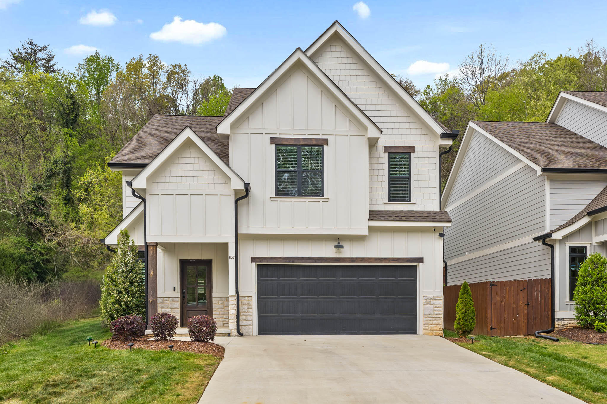 637 Lullwater Road