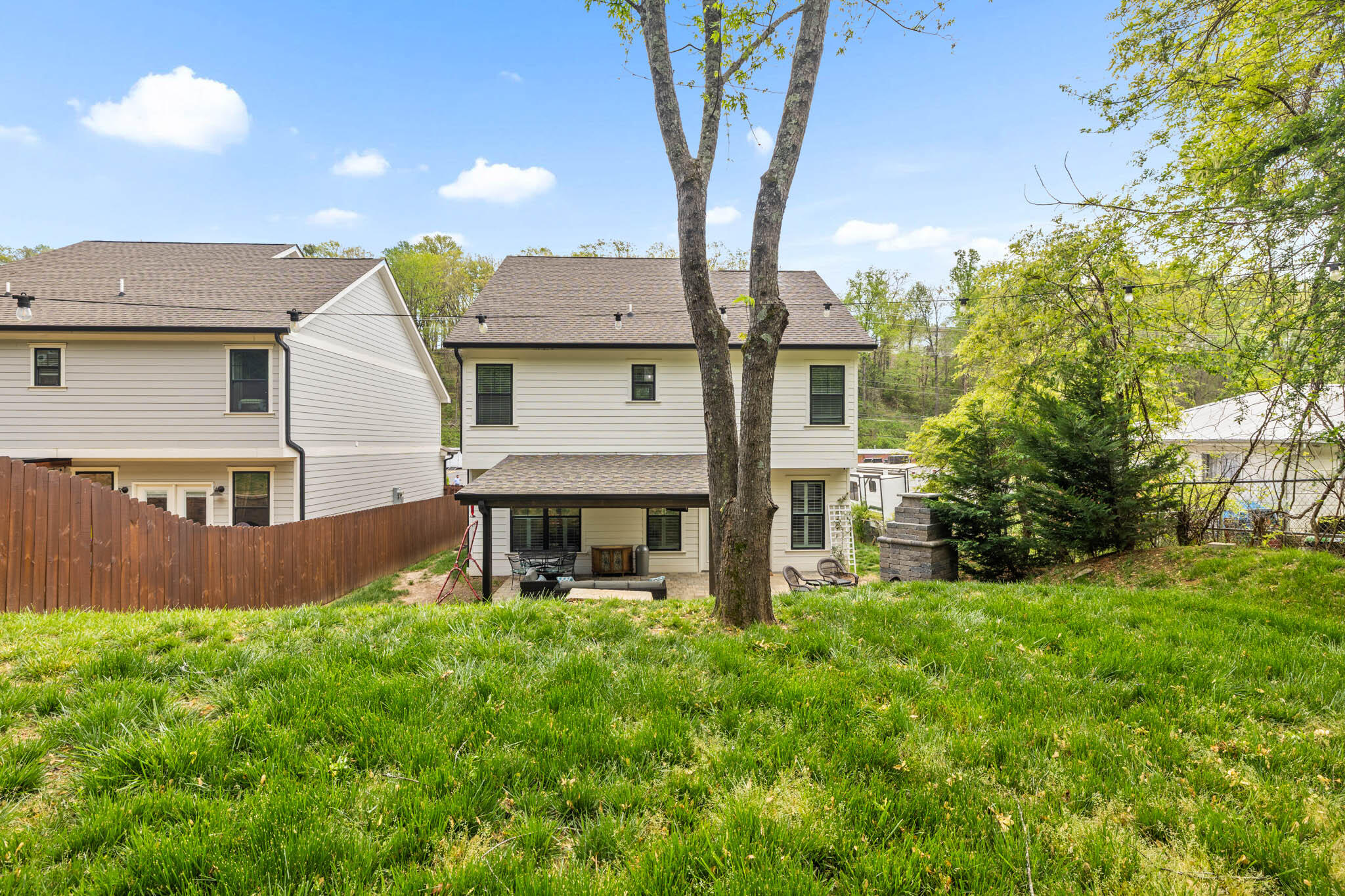 637 Lullwater Road