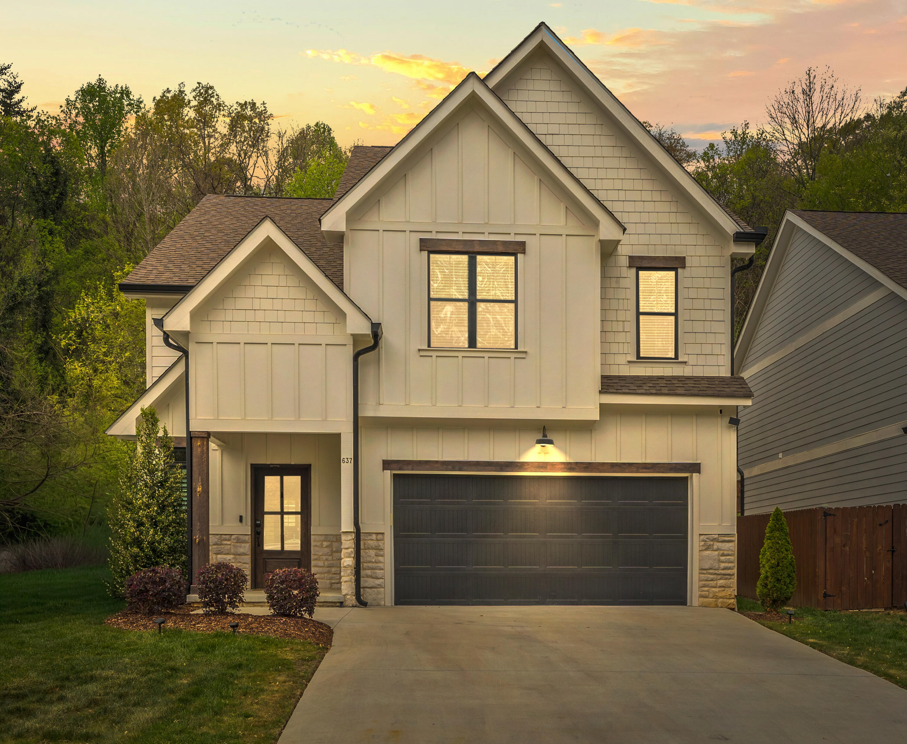 637 Lullwater Road