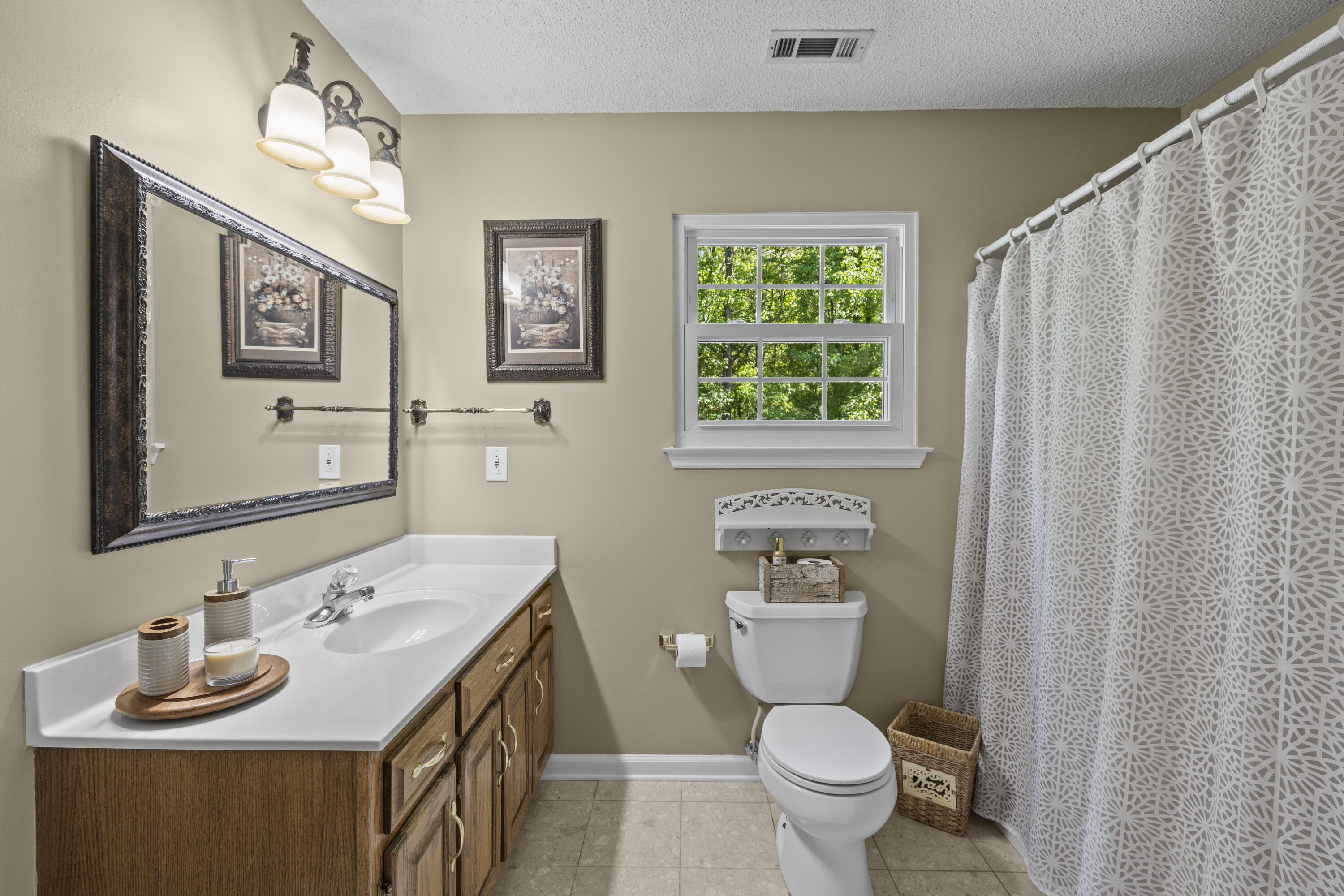 477 Middle View Drive