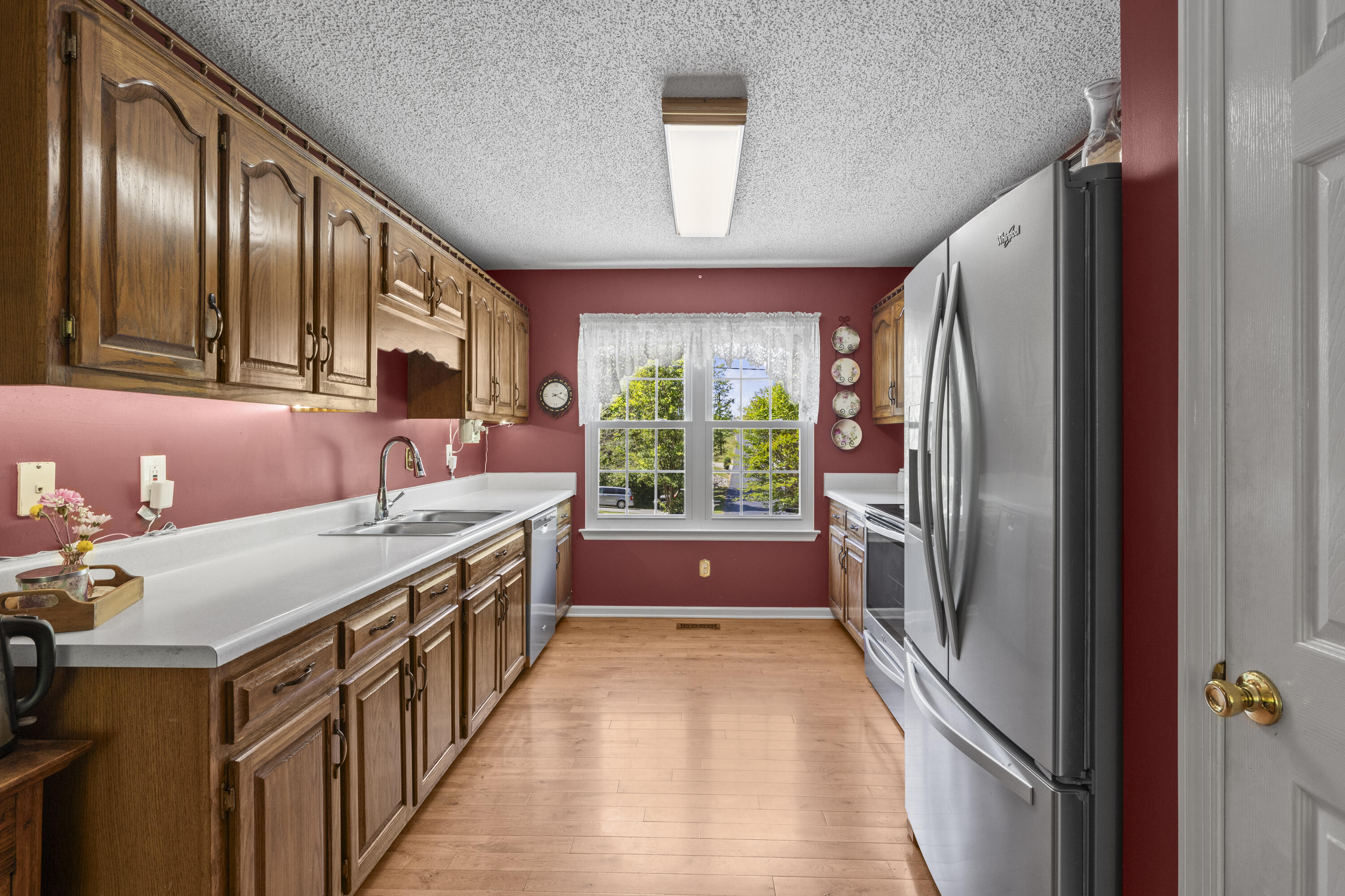 477 Middle View Drive