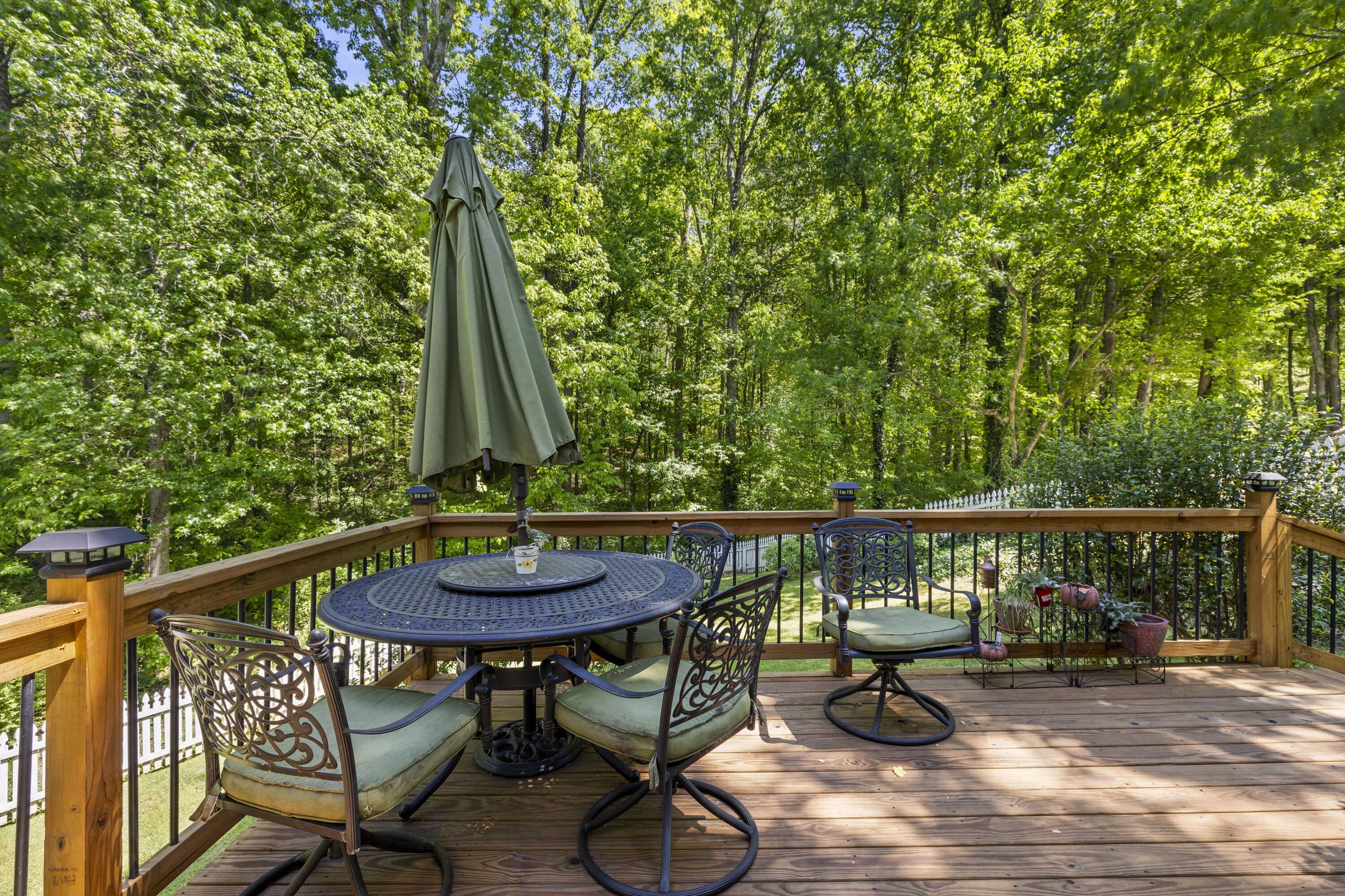 477 Middle View Drive