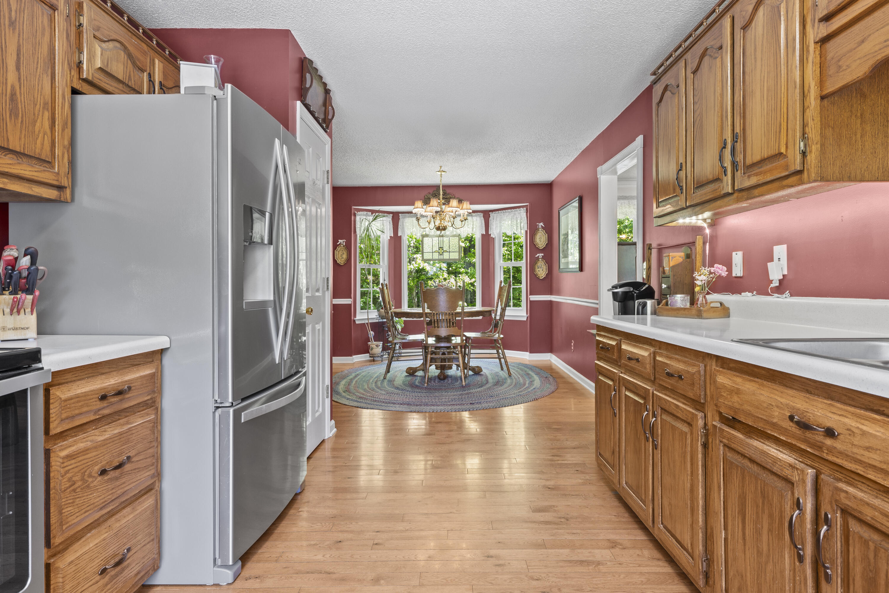 477 Middle View Drive
