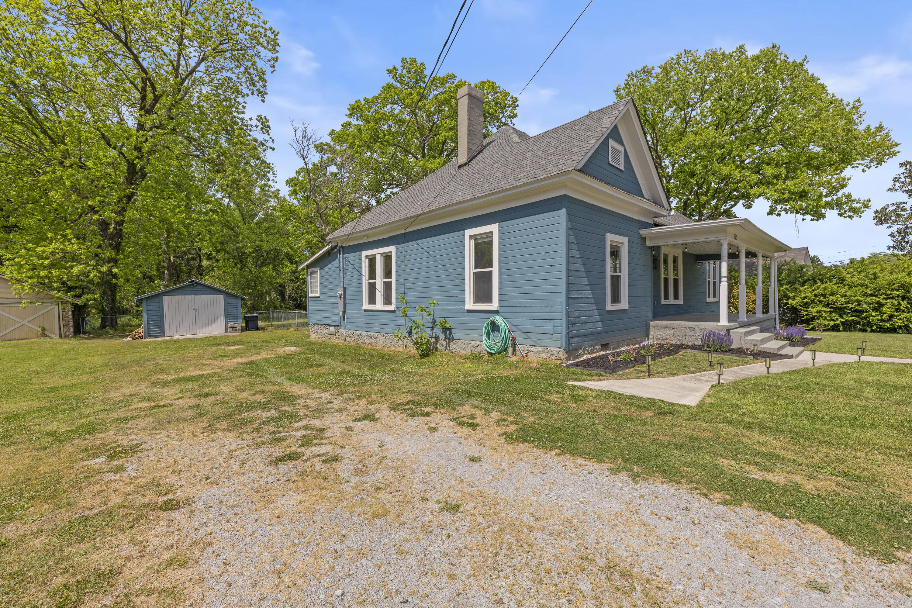 803 Cove Road
