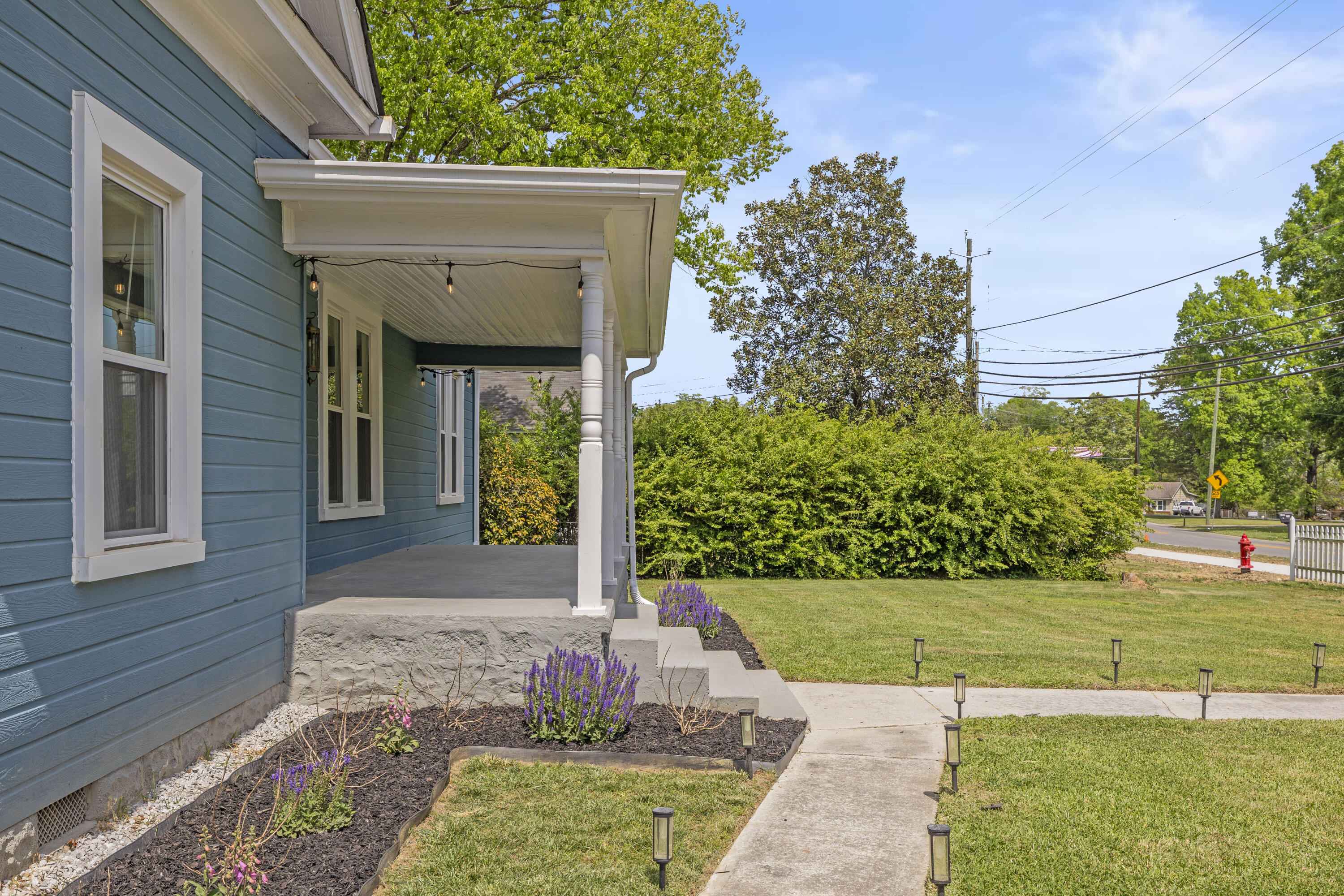 803 Cove Road