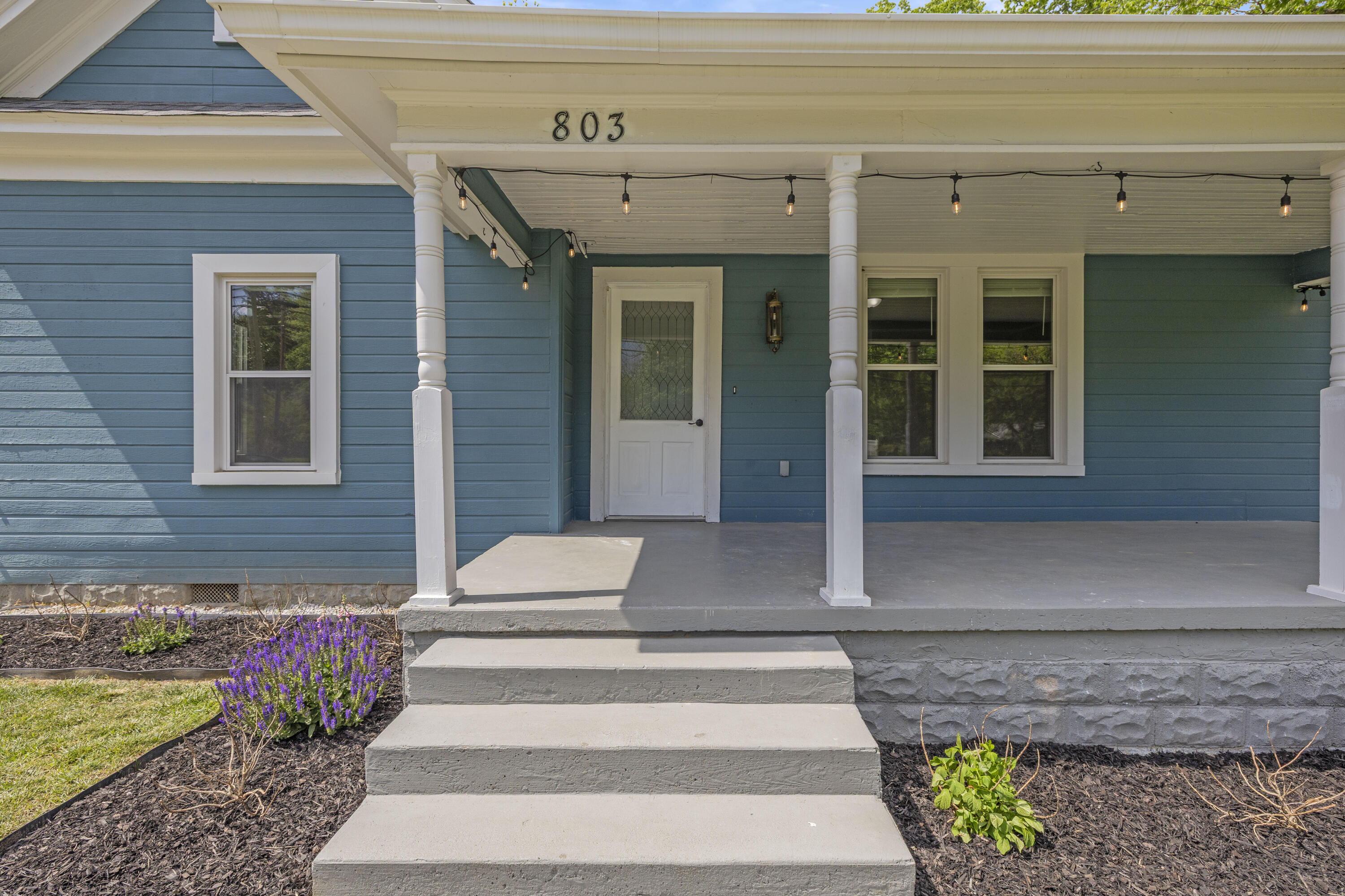 803 Cove Road