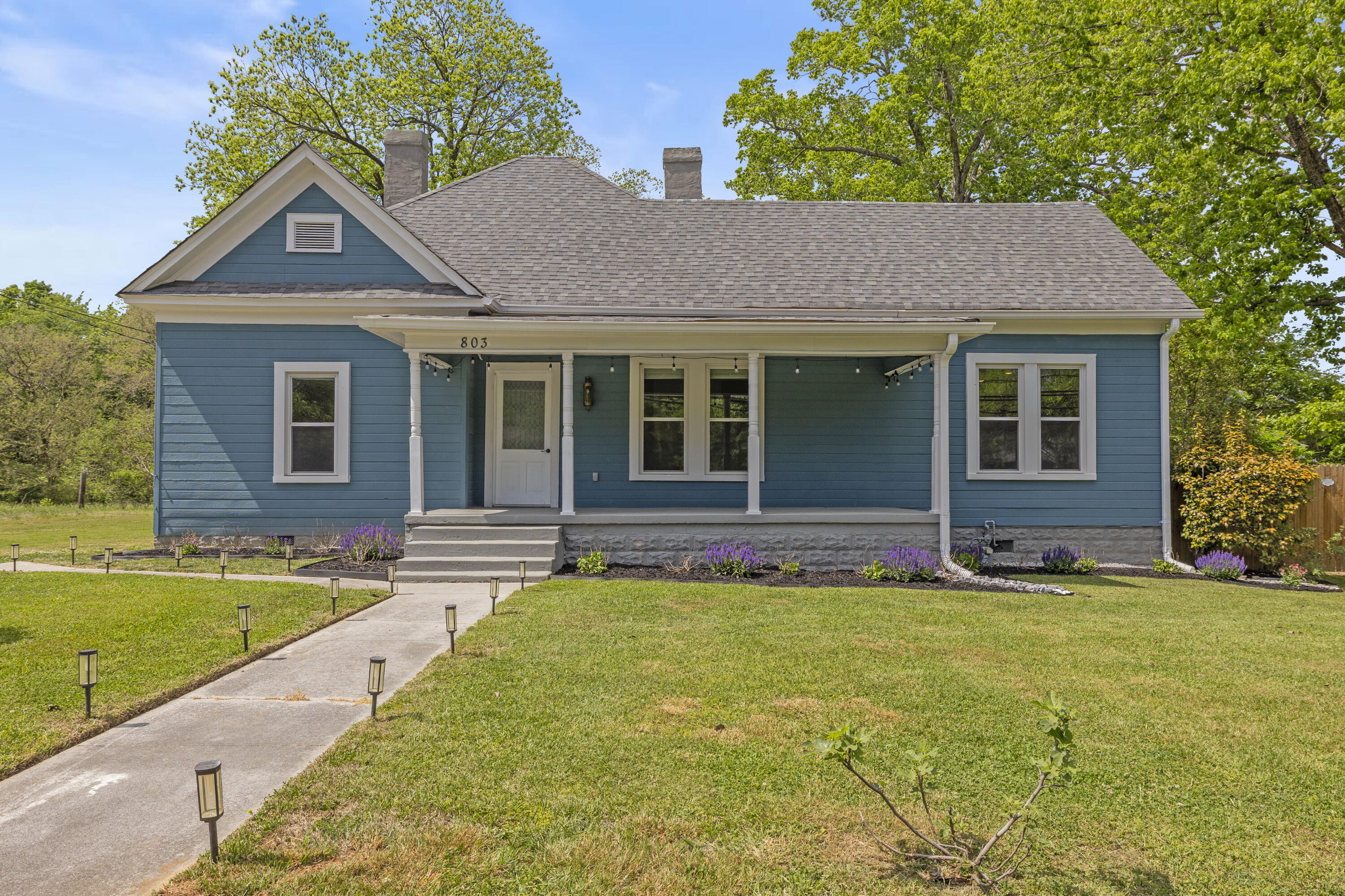 803 Cove Road