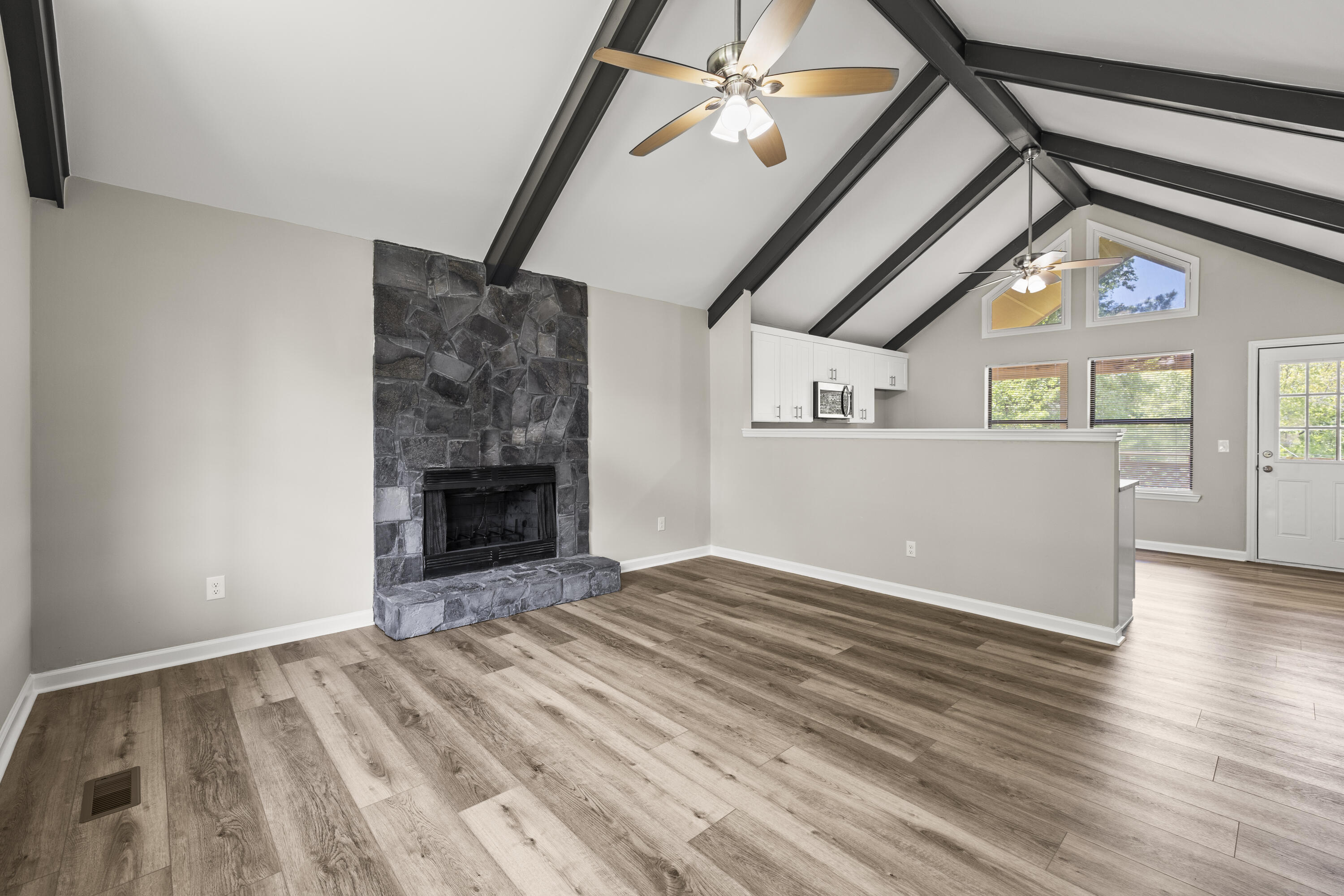 17 Rolling Meadows Drive