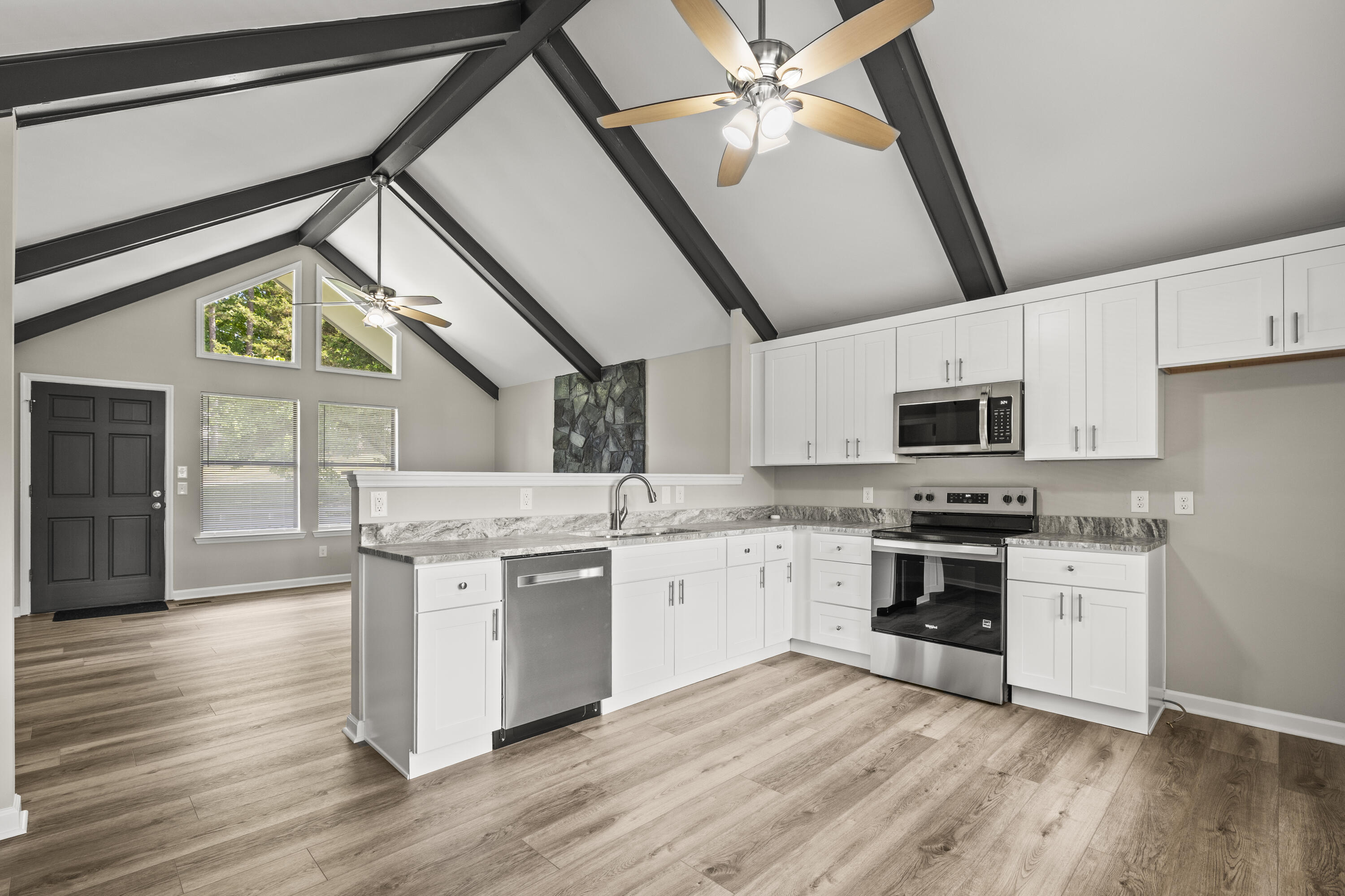 17 Rolling Meadows Drive