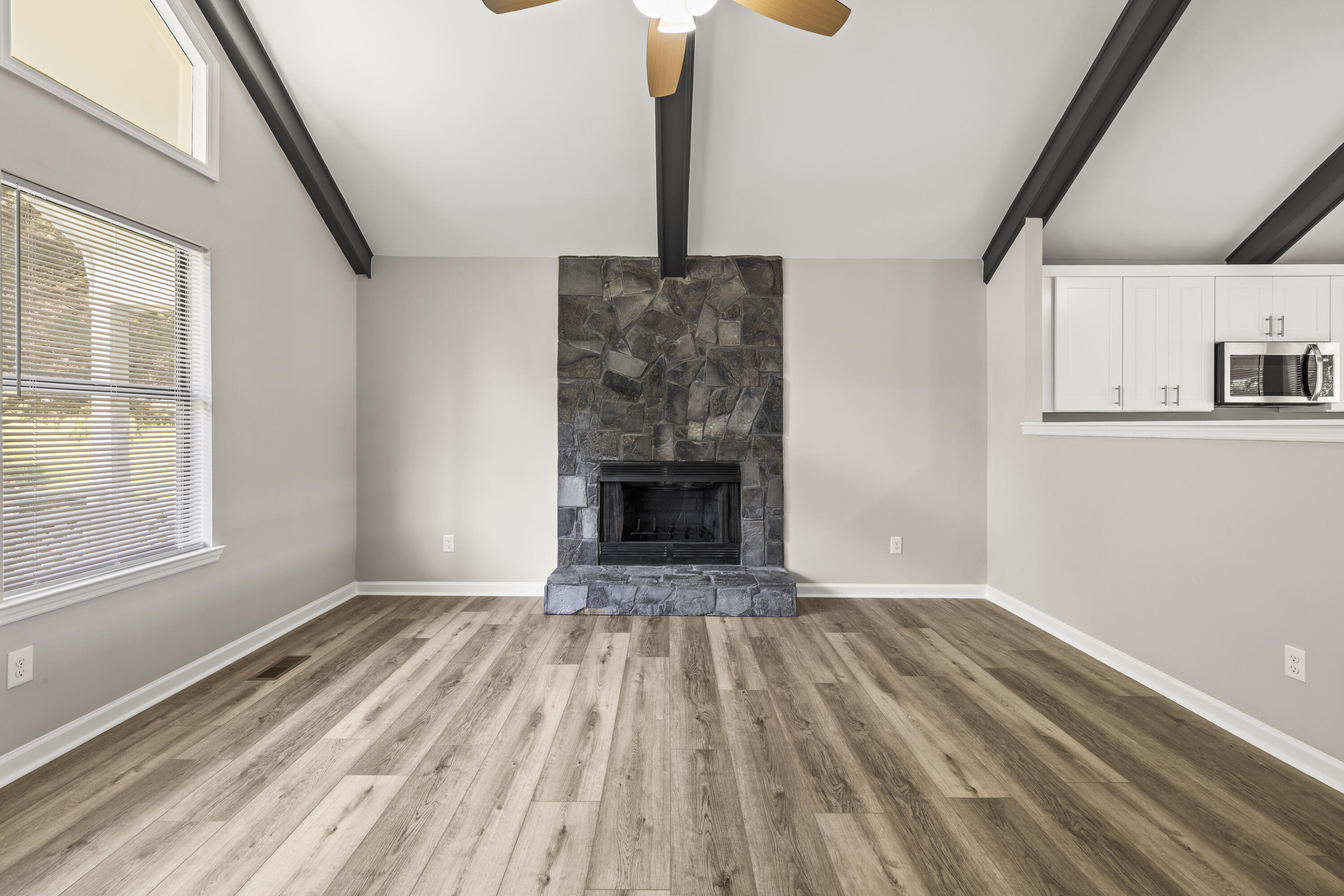 17 Rolling Meadows Drive