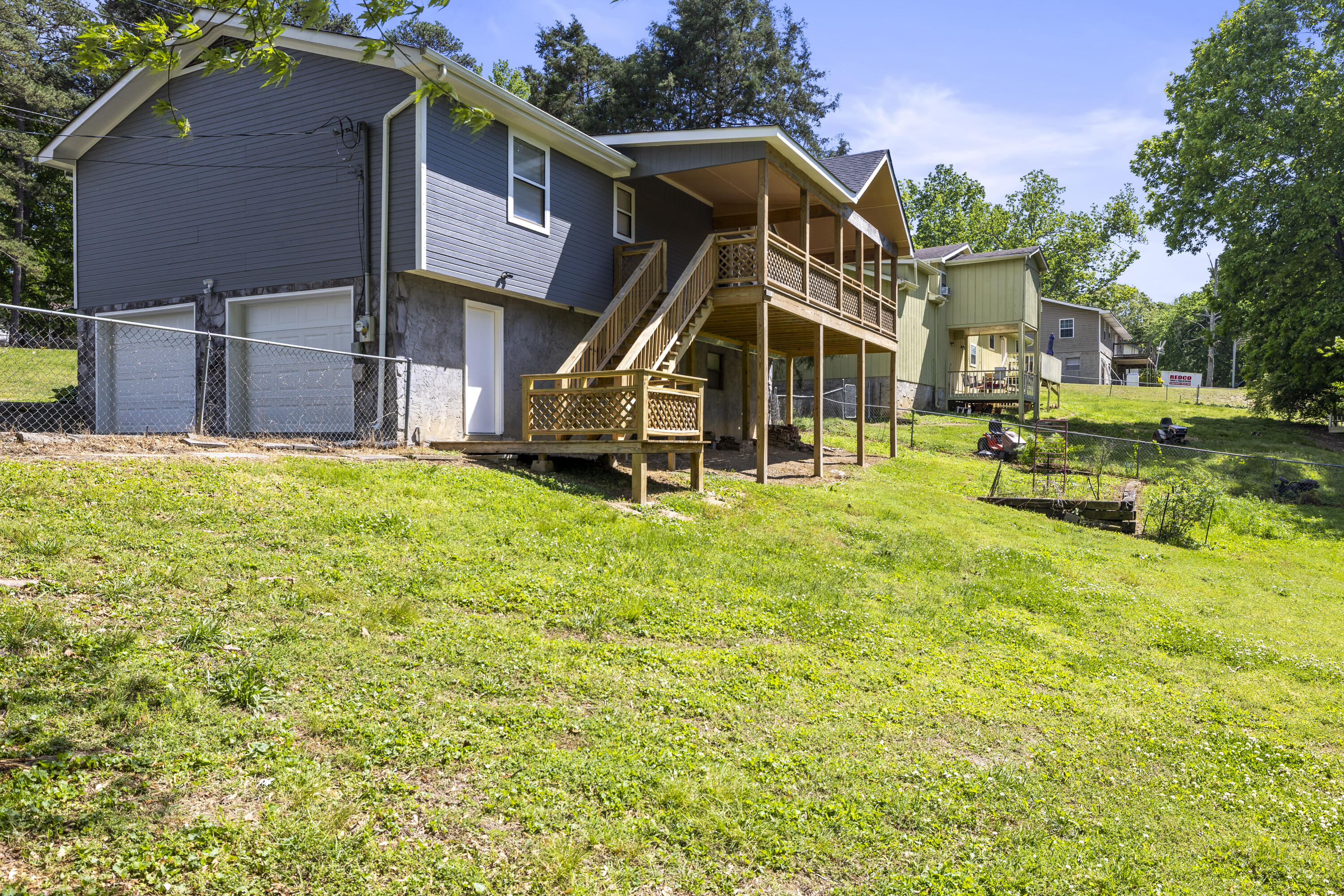 17 Rolling Meadows Drive