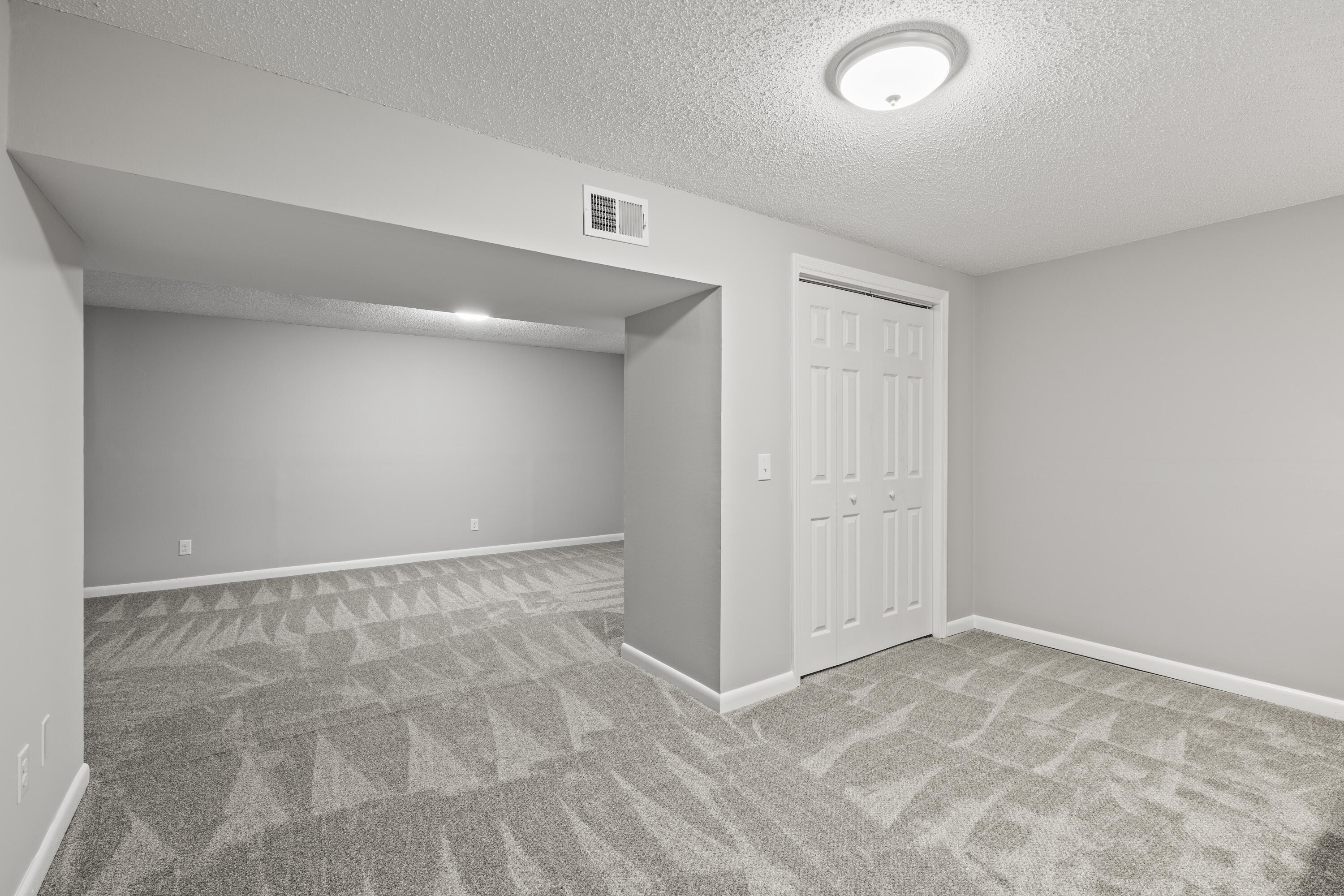 17 Rolling Meadows Drive