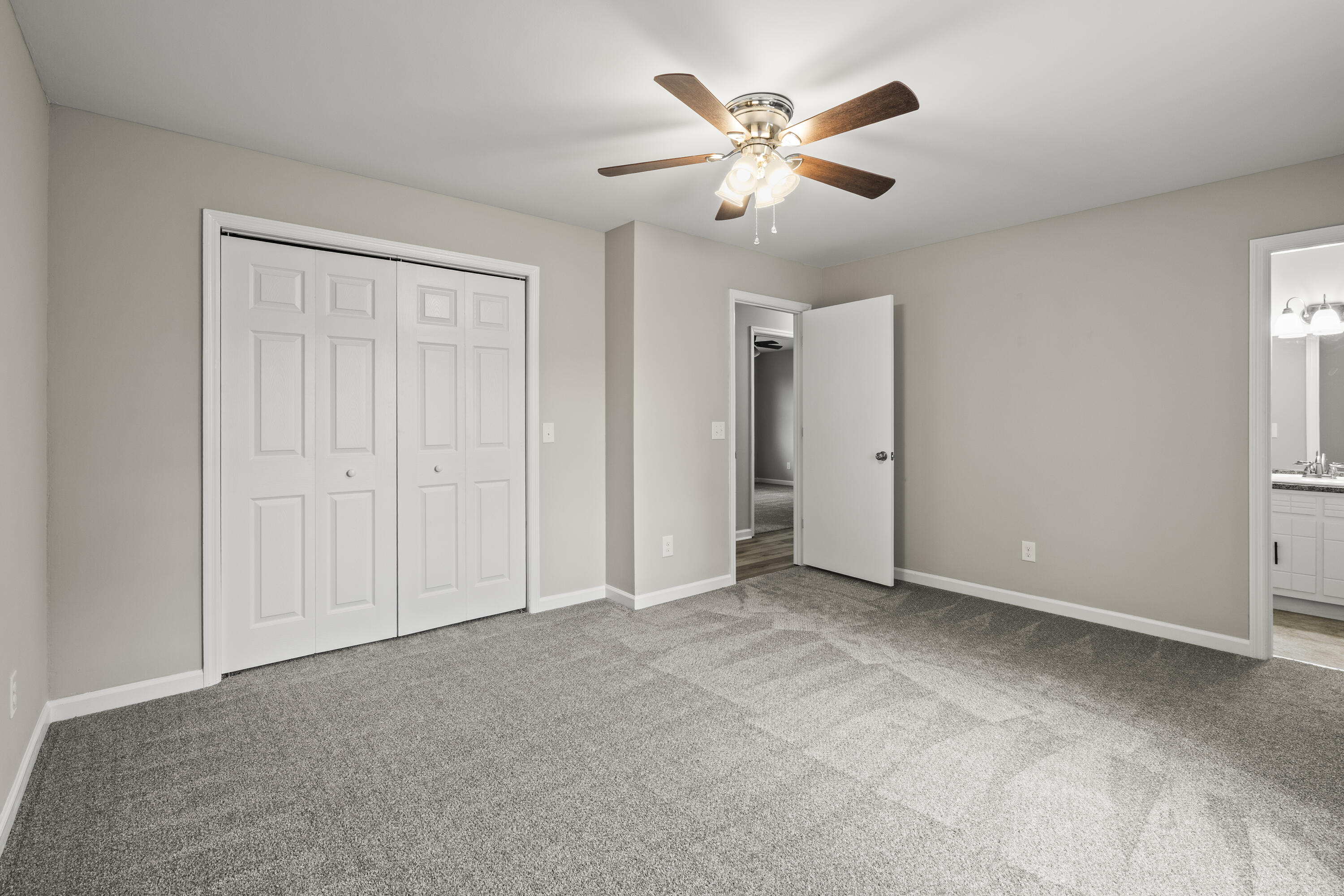 17 Rolling Meadows Drive