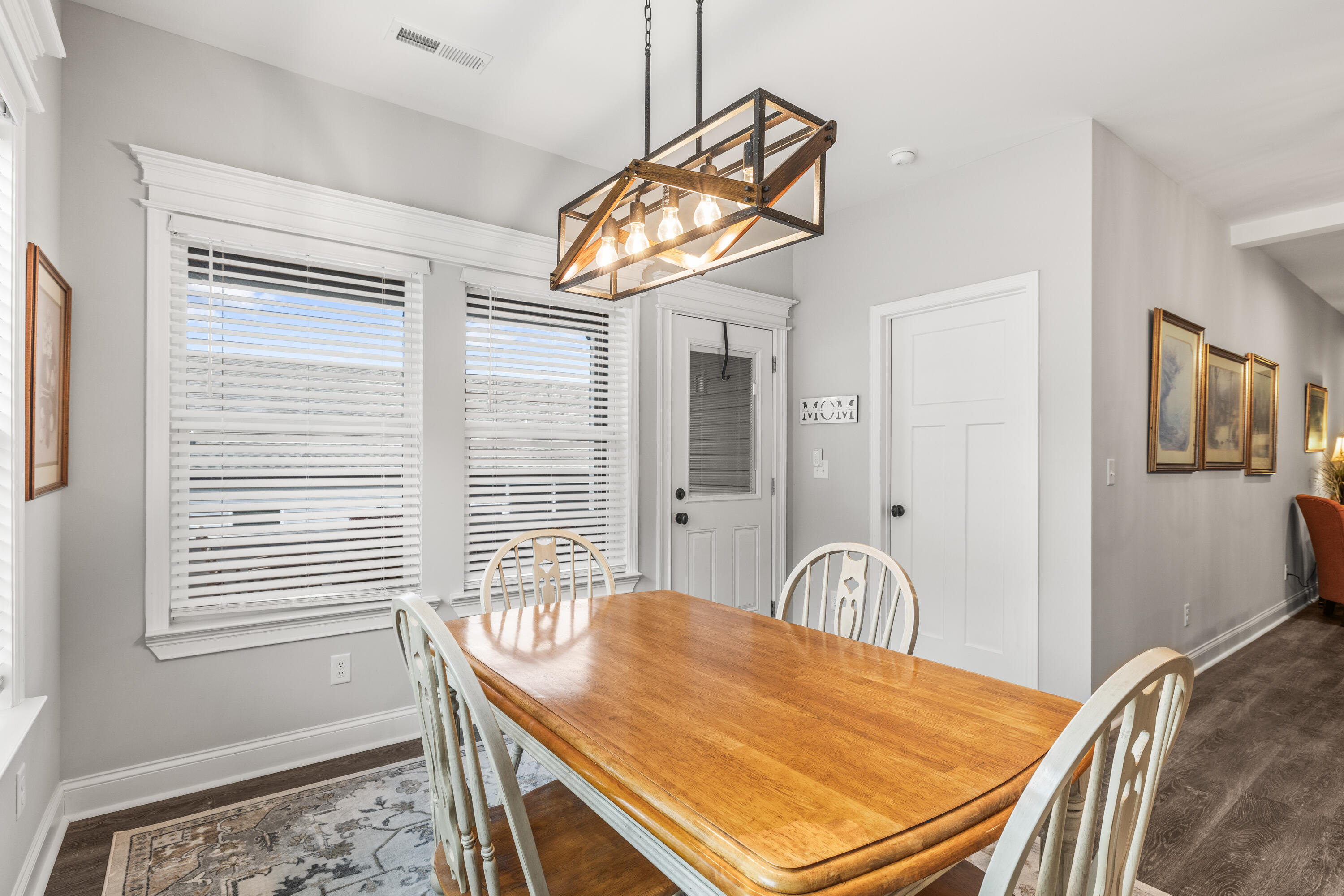 10 Breakwater Lane, 21