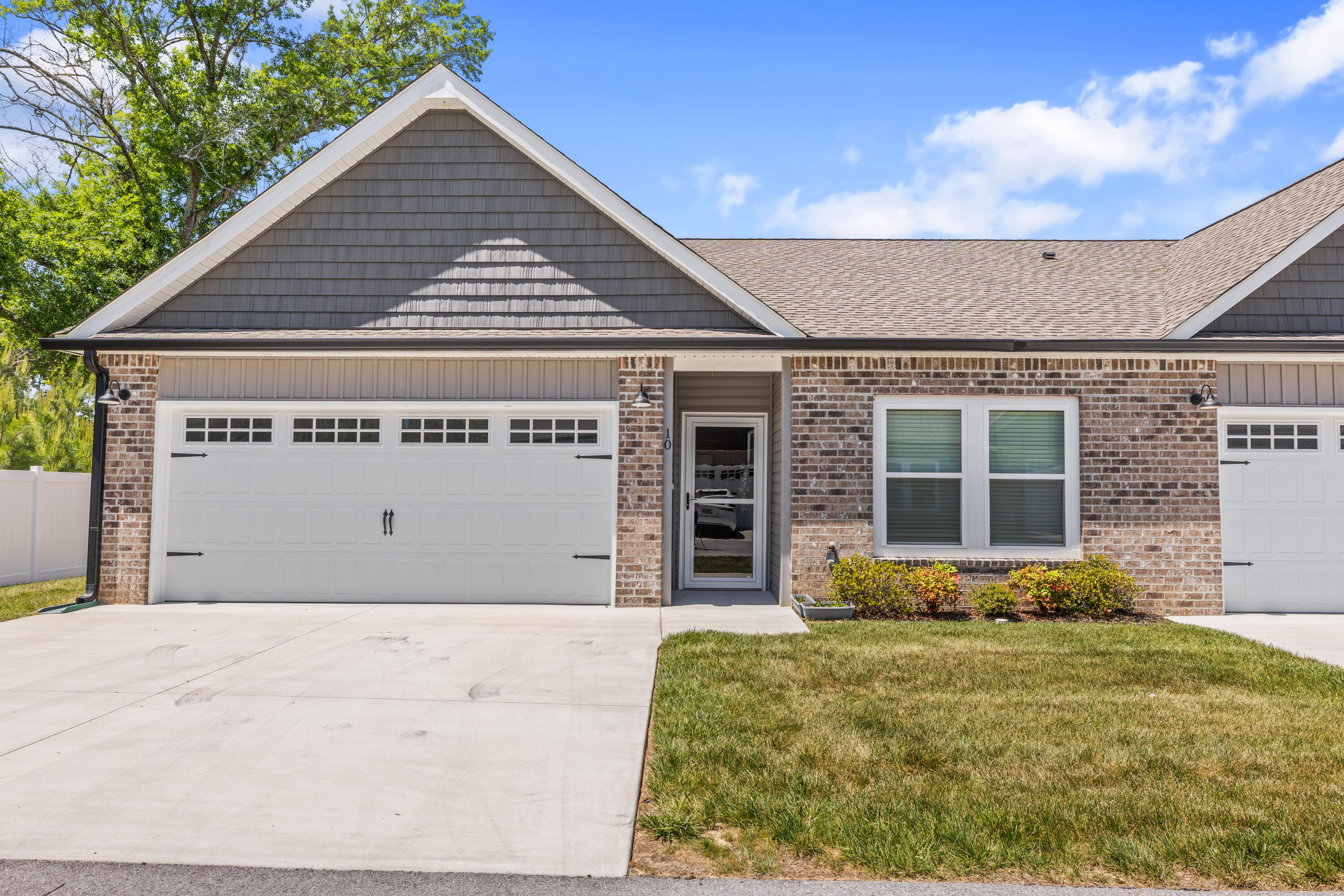 10 Breakwater Lane, 21