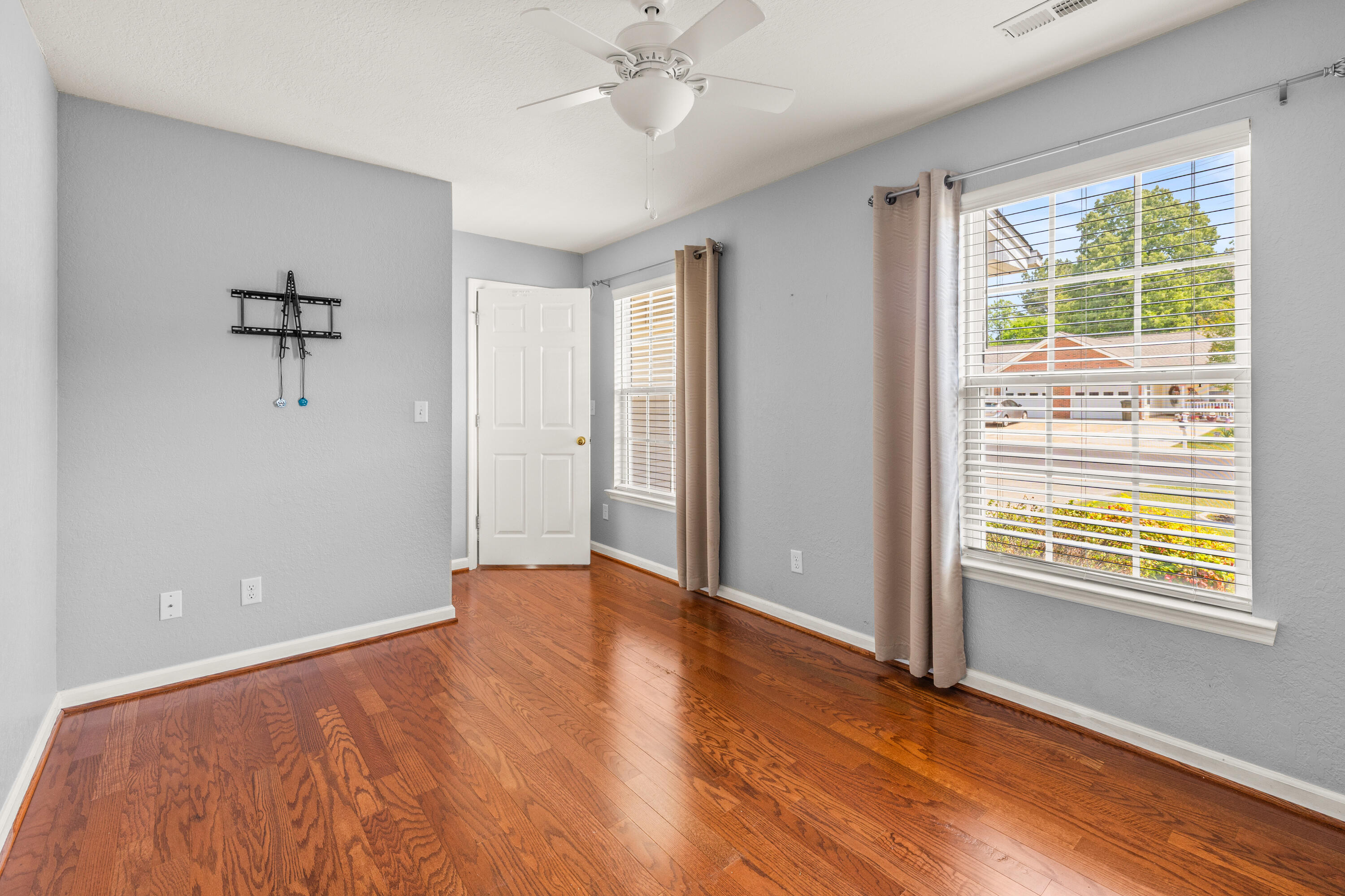 470 Flagstone Drive