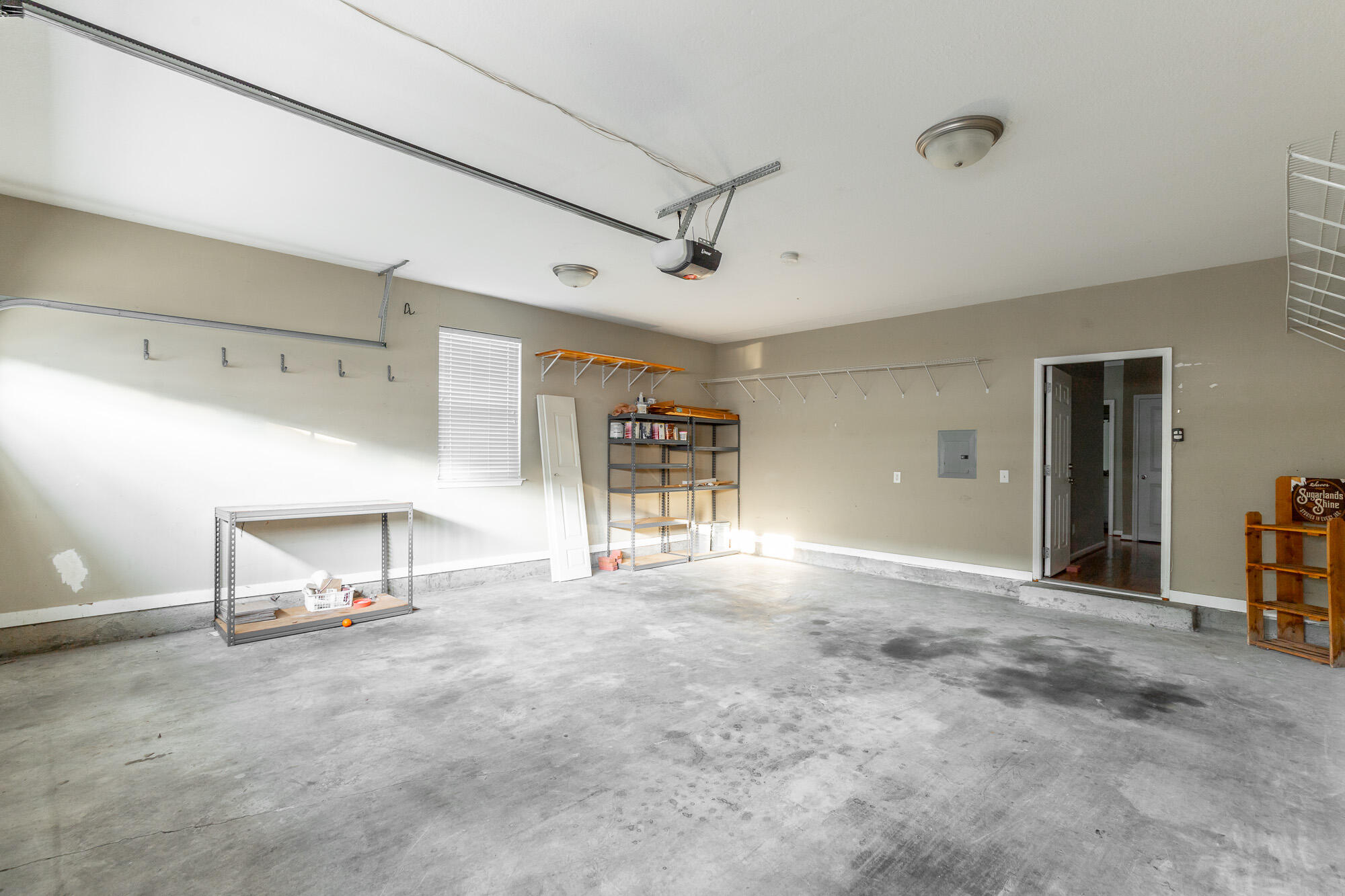 4102 Regency Court