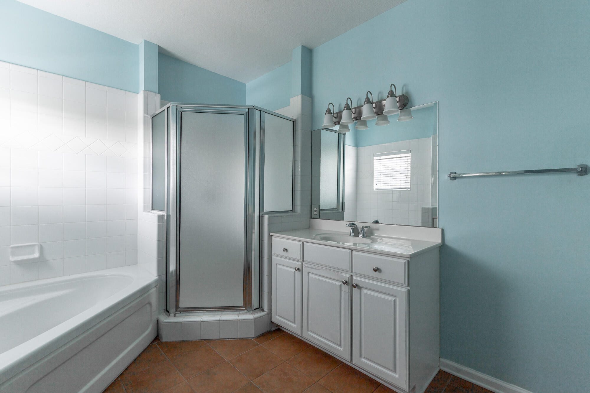 4102 Regency Court