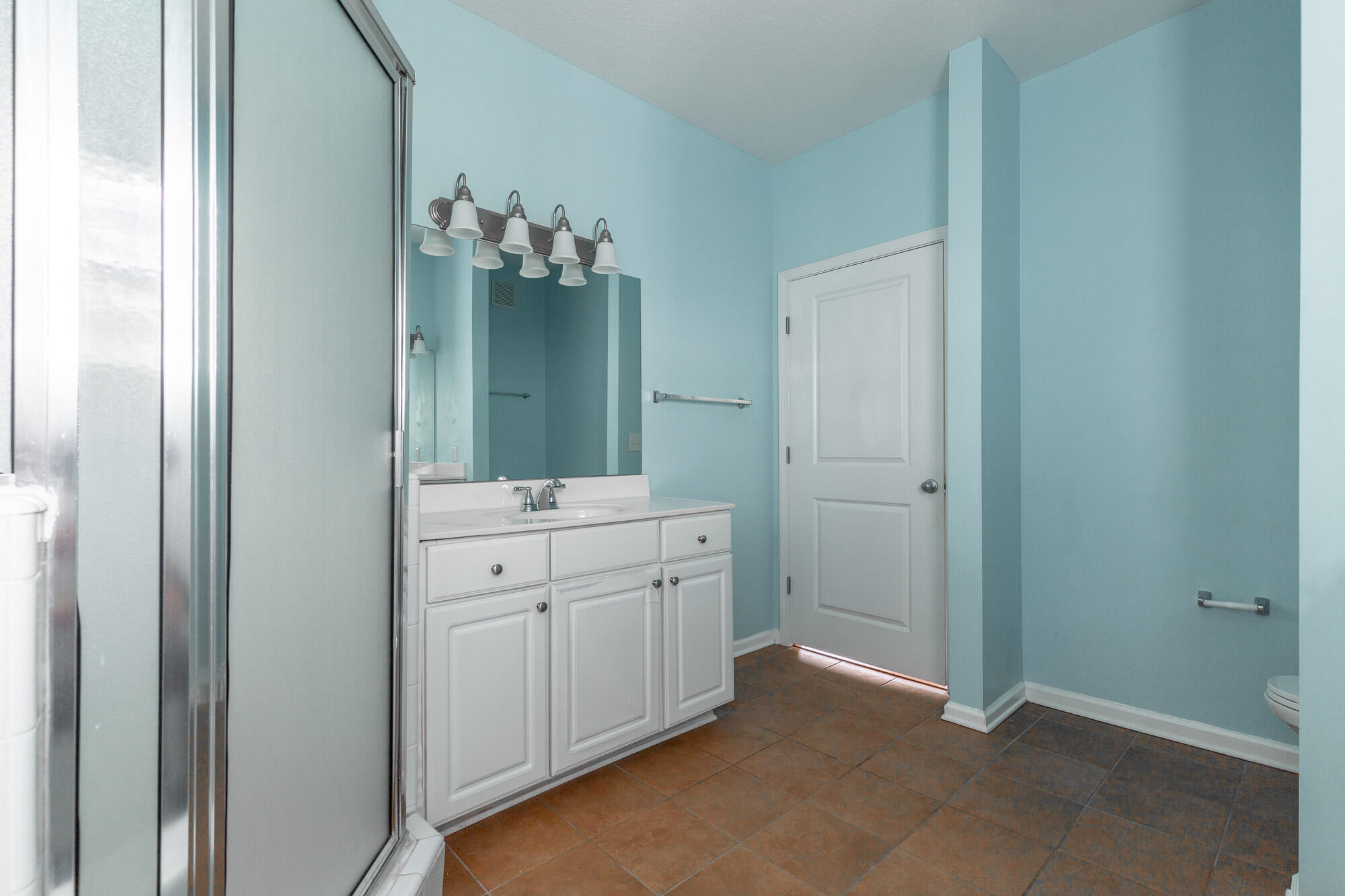 4102 Regency Court