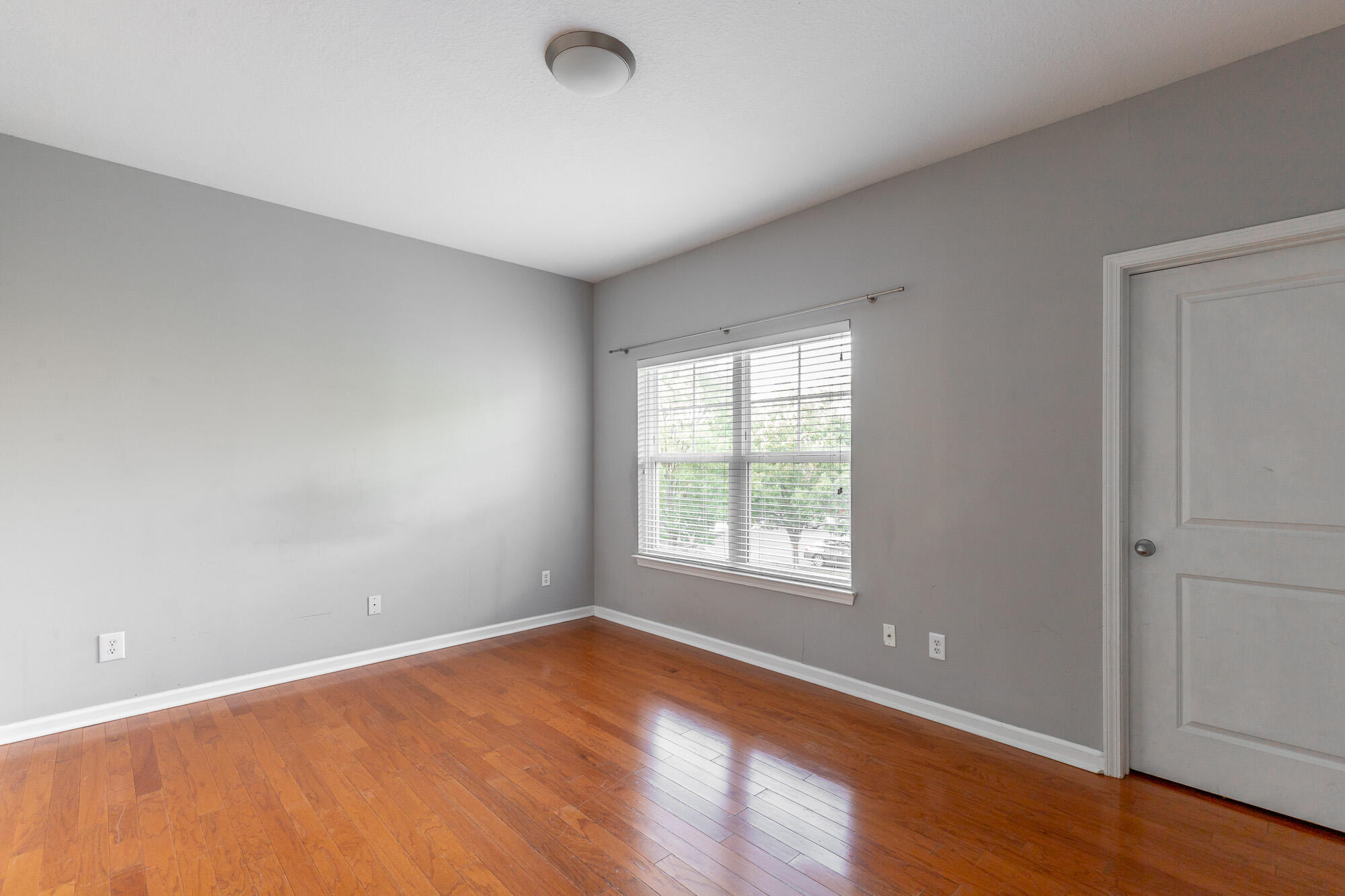 4102 Regency Court