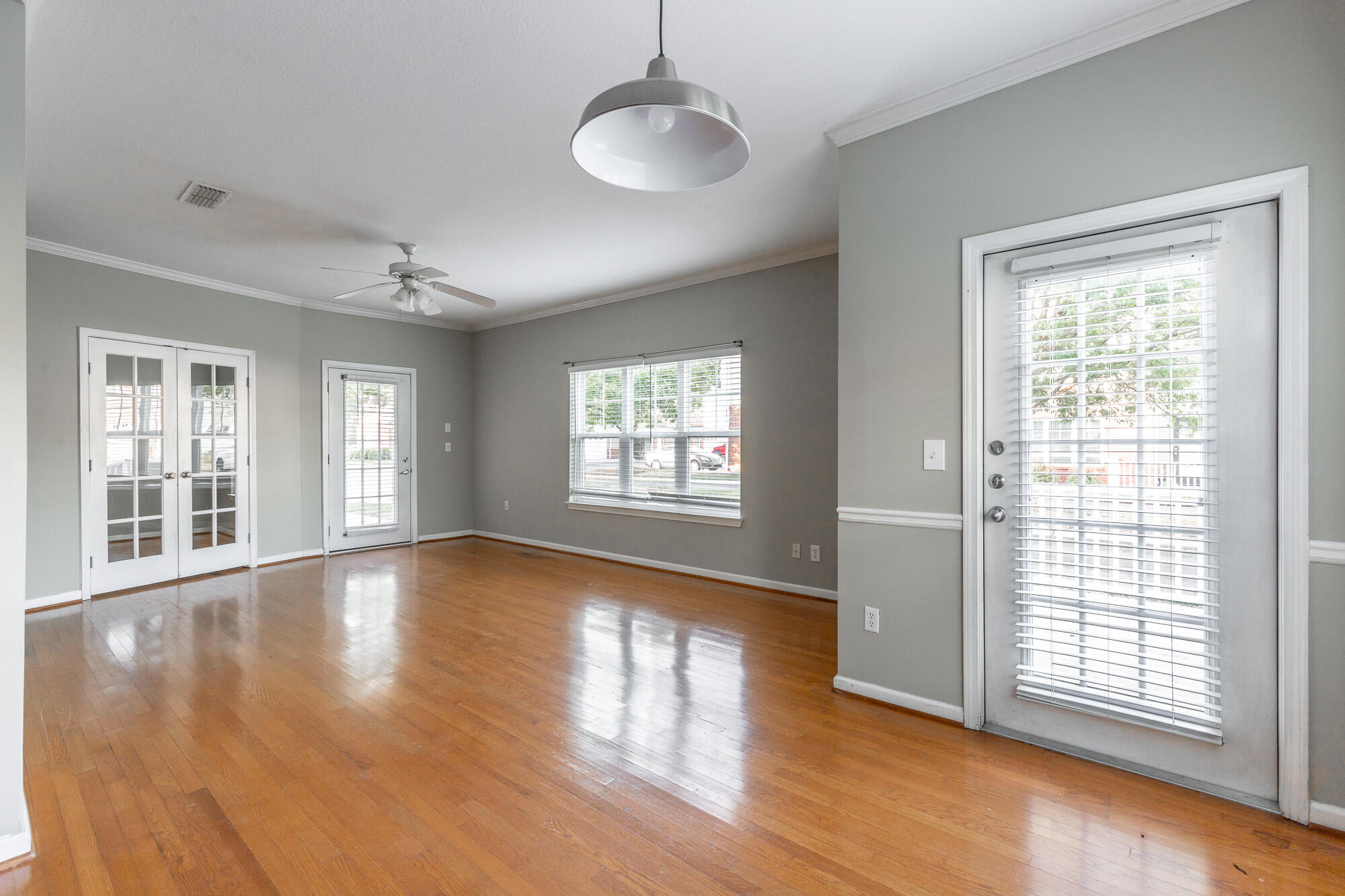 4102 Regency Court