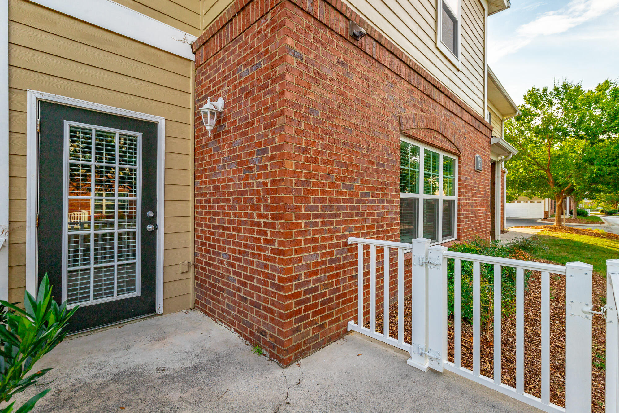 4102 Regency Court
