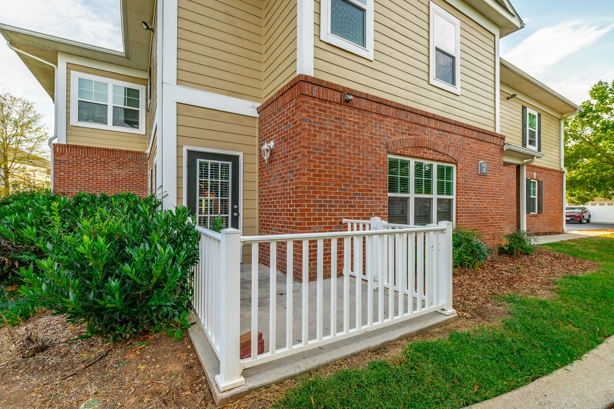 4102 Regency Court
