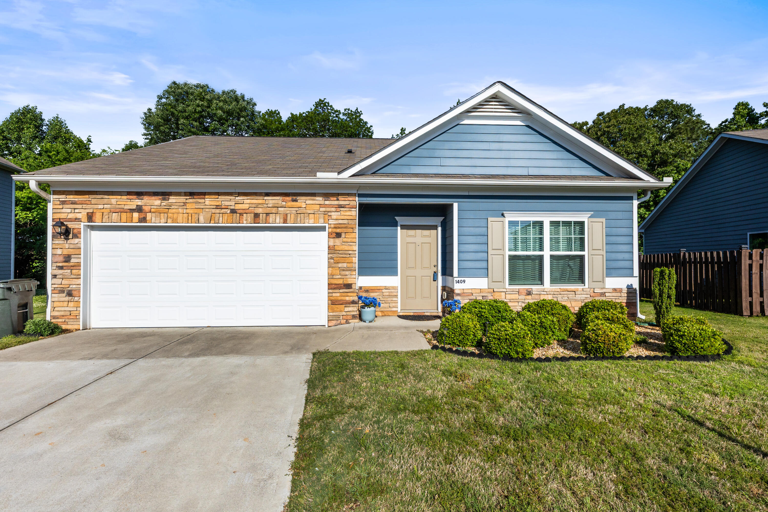 1409 Red Hill Drive