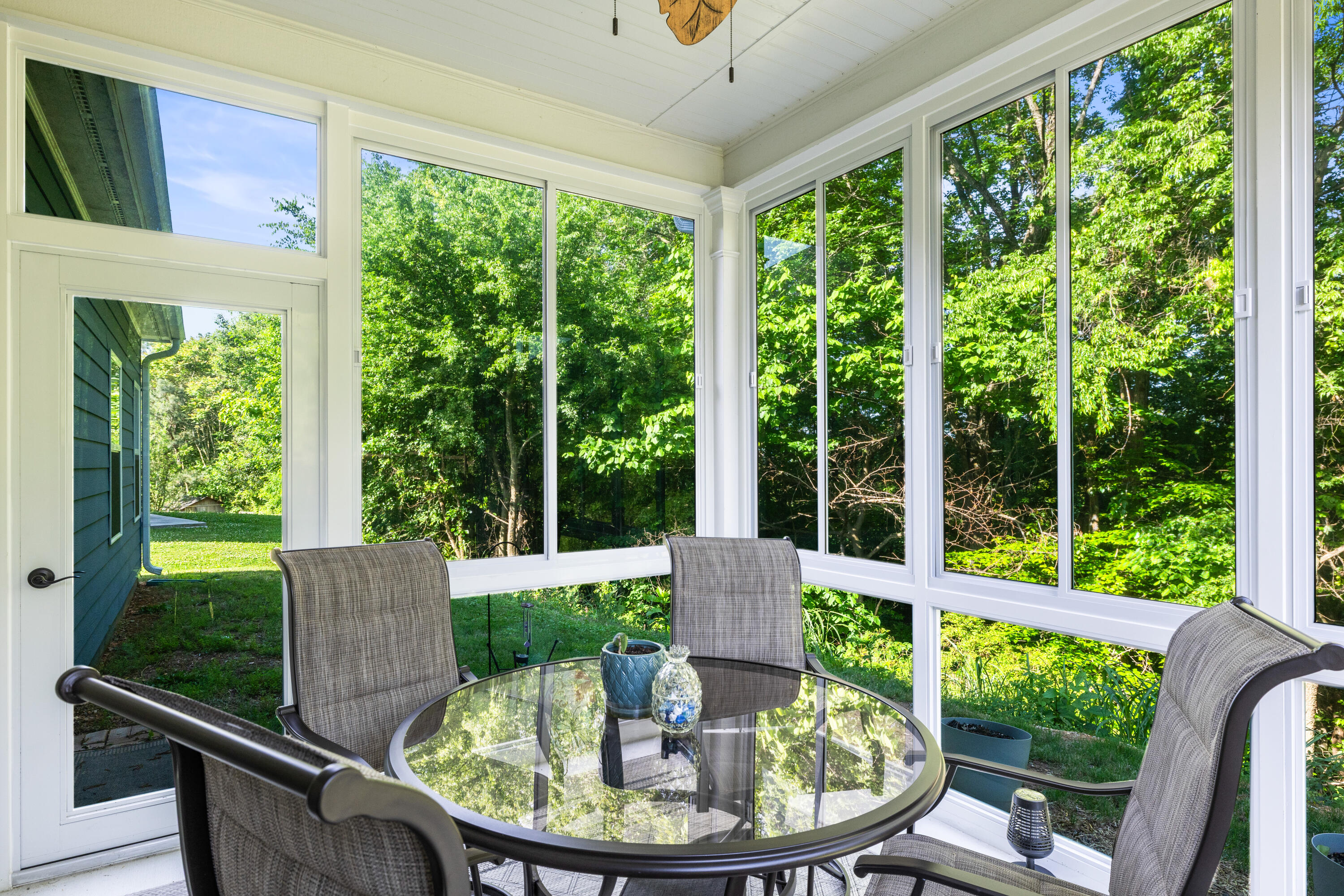 1409 Red Hill Drive