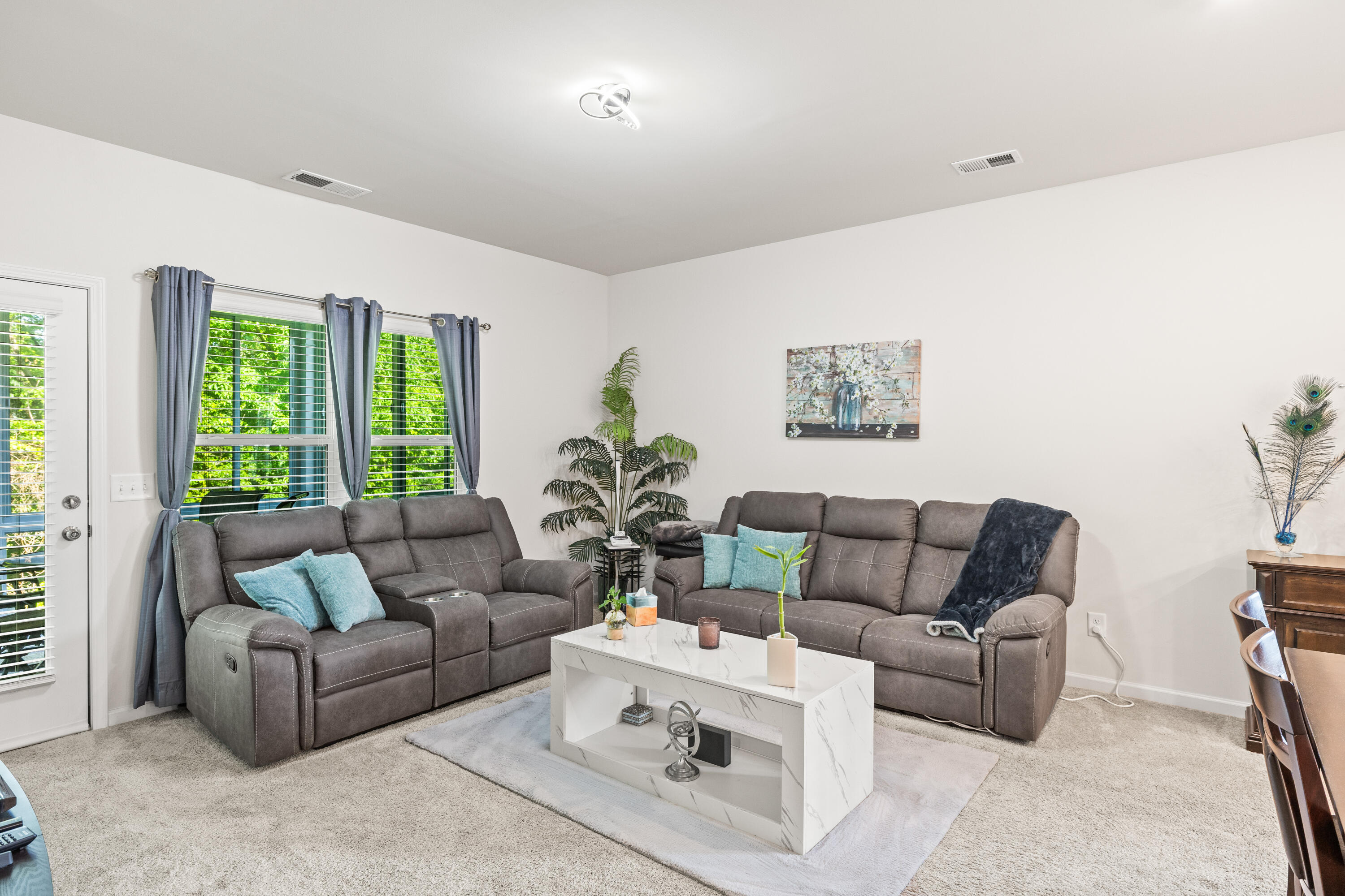 1409 Red Hill Drive