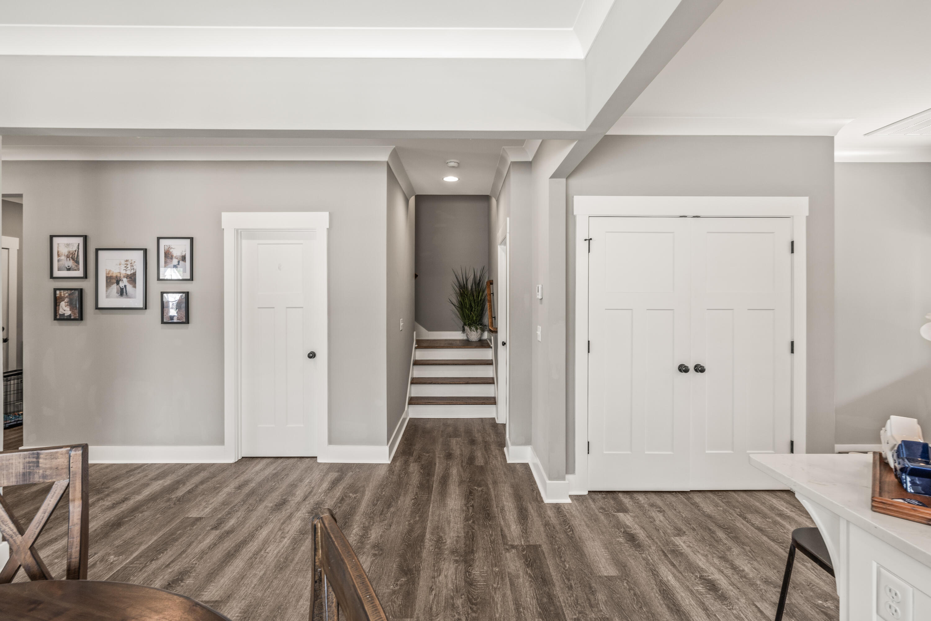 117 Bridlewood Drive, 7