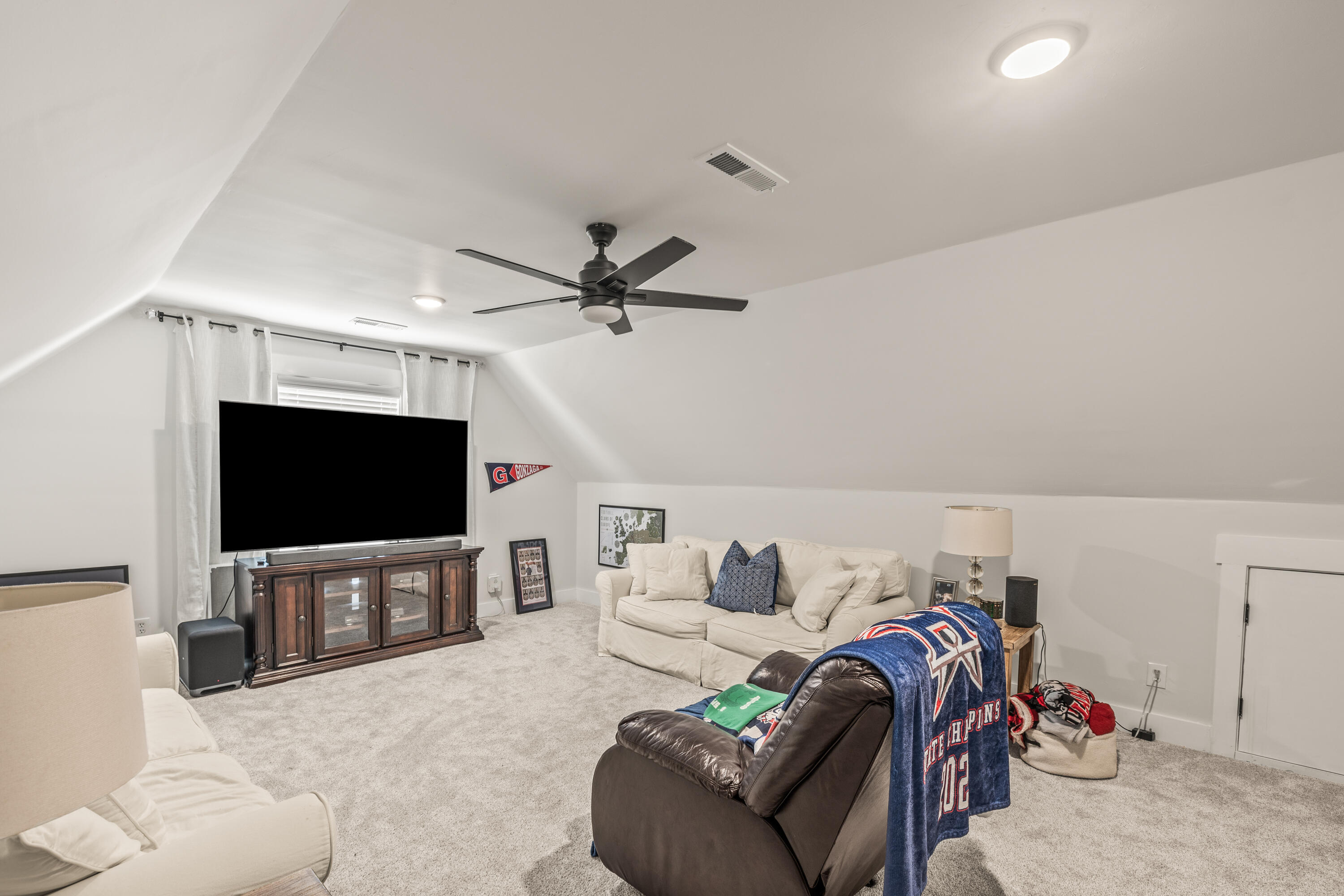 117 Bridlewood Drive, 7