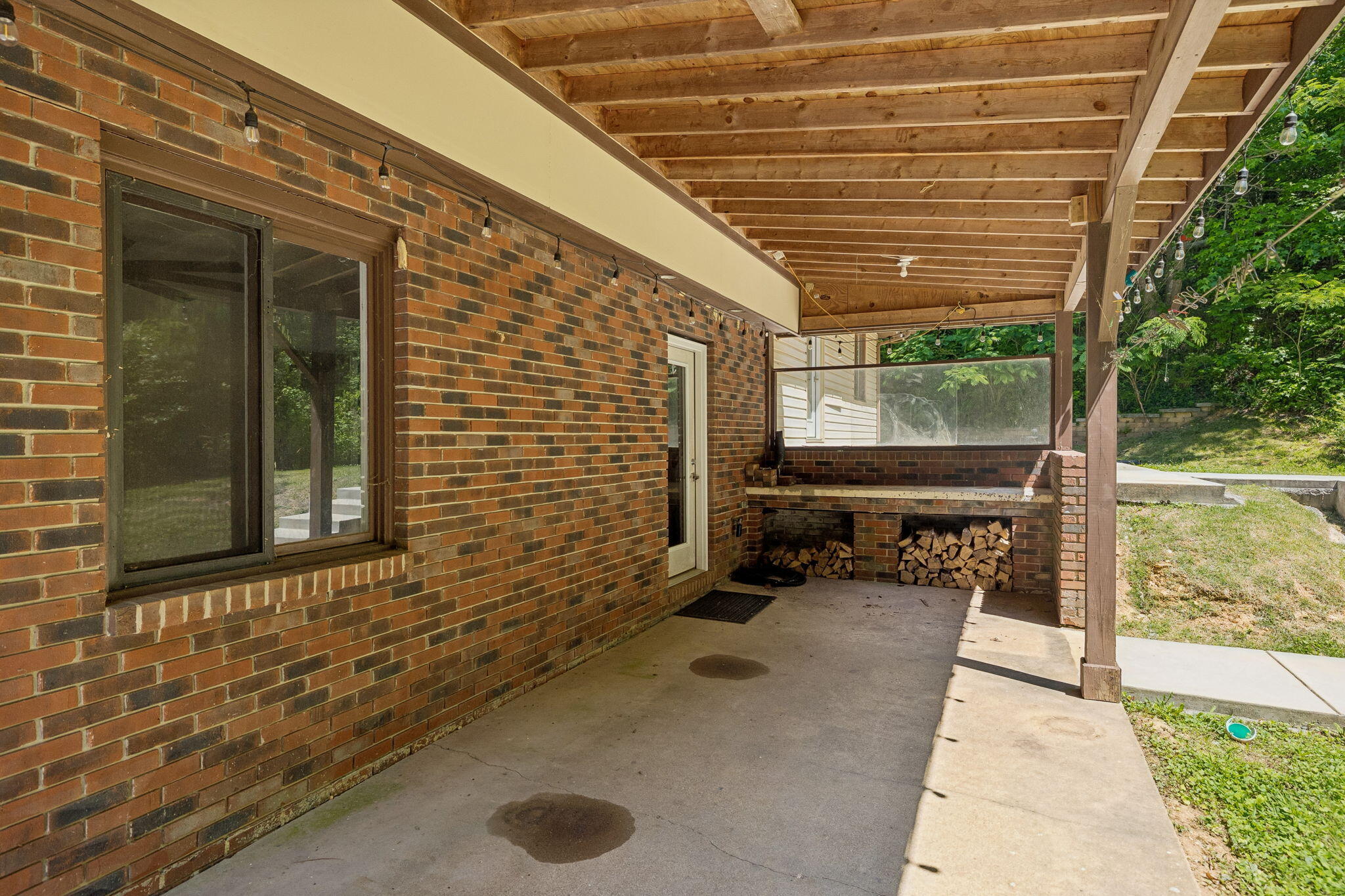 3816 Pickering Avenue