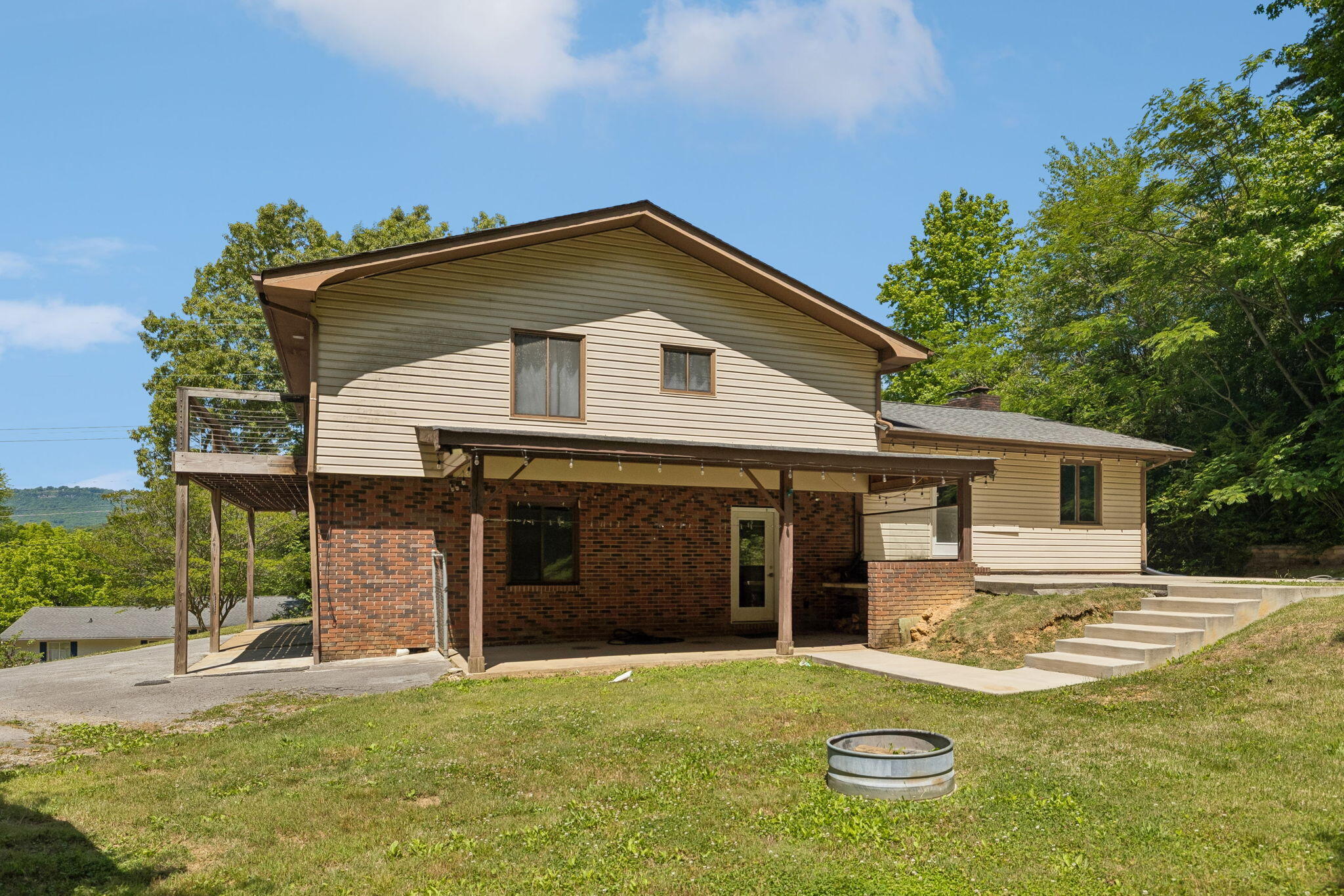 3816 Pickering Avenue