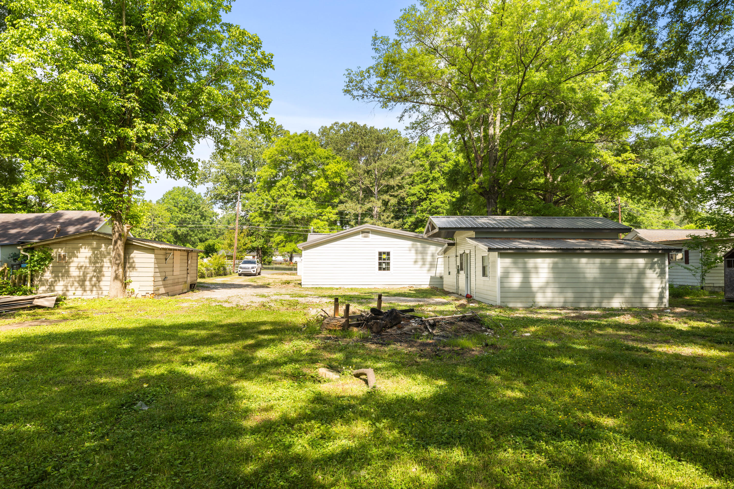1432 Happy Valley Road