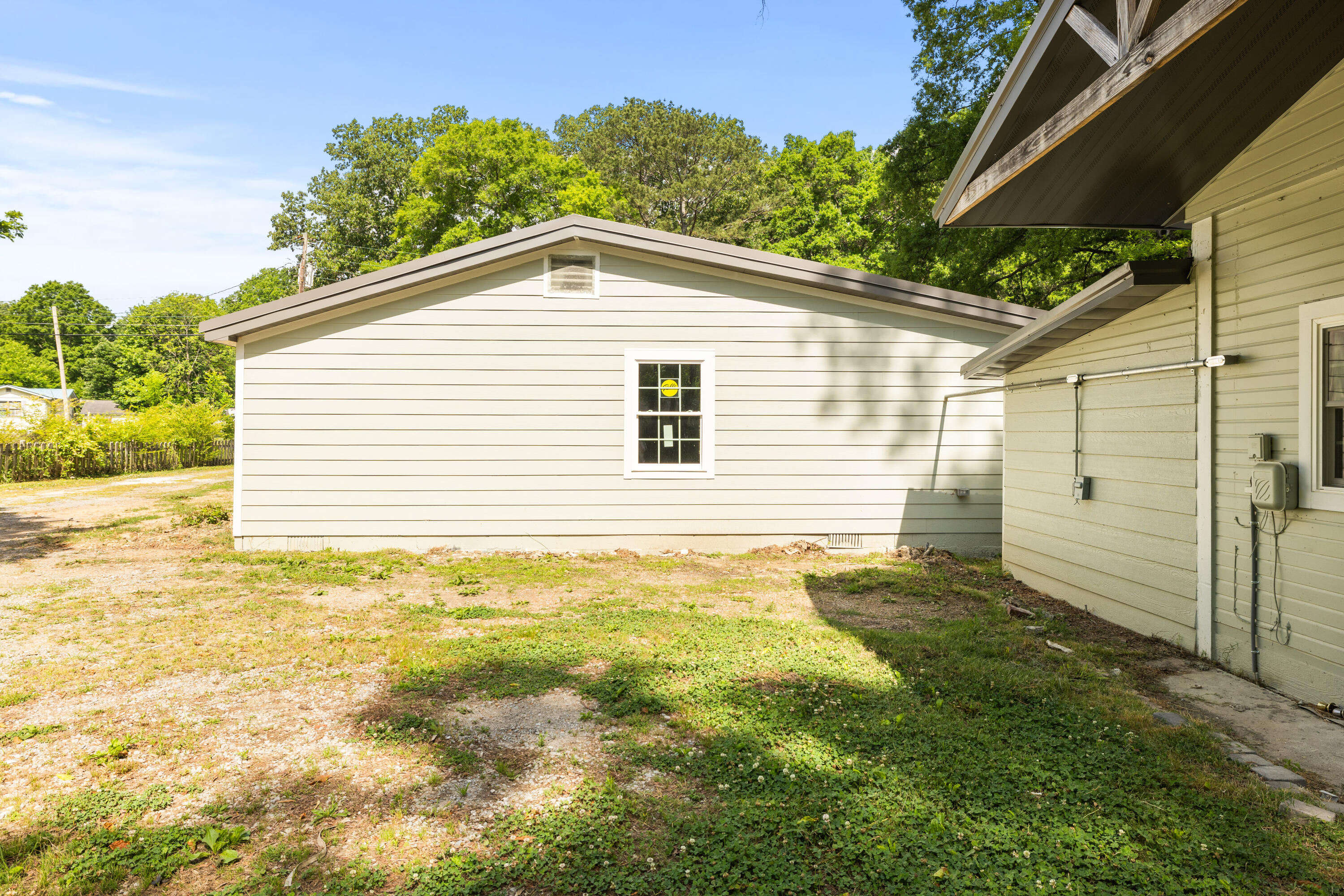 1432 Happy Valley Road