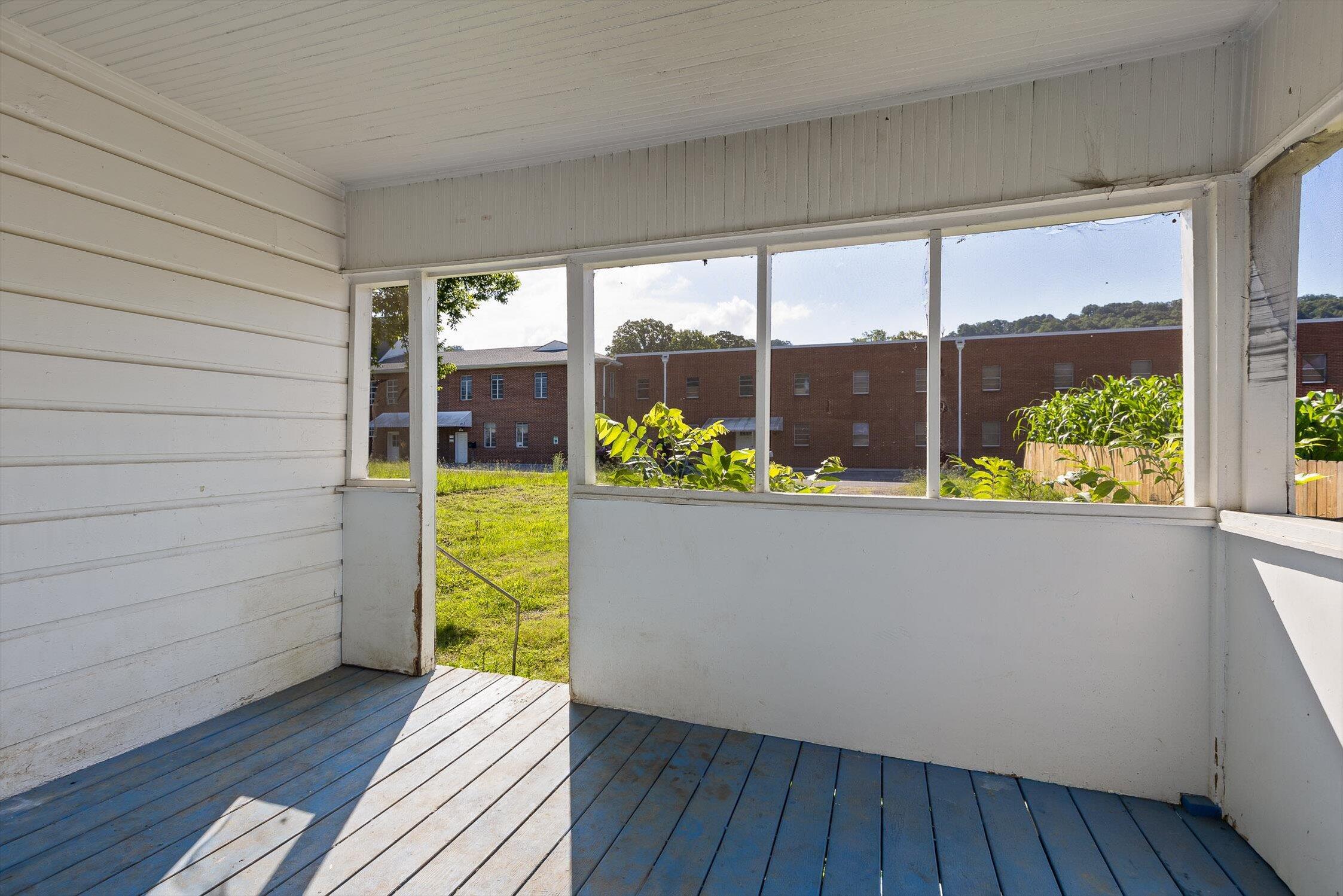 1006 Mcfarland Avenue