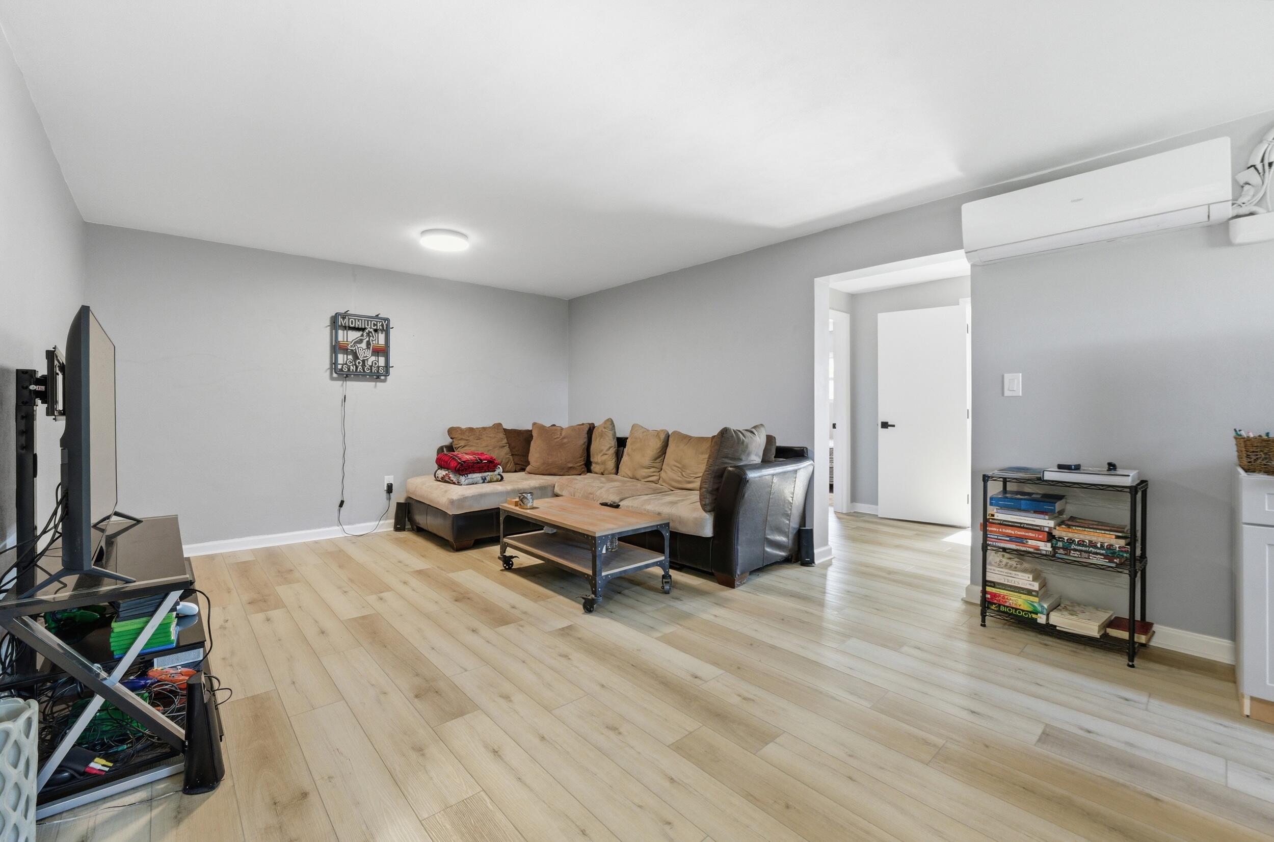 805 Grandview Avenue