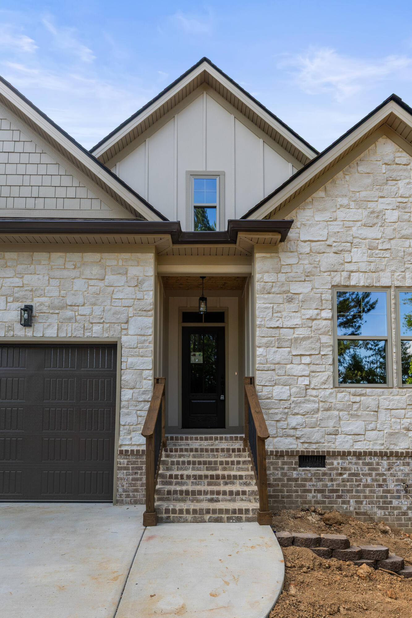 140 Honeysuckle Drive