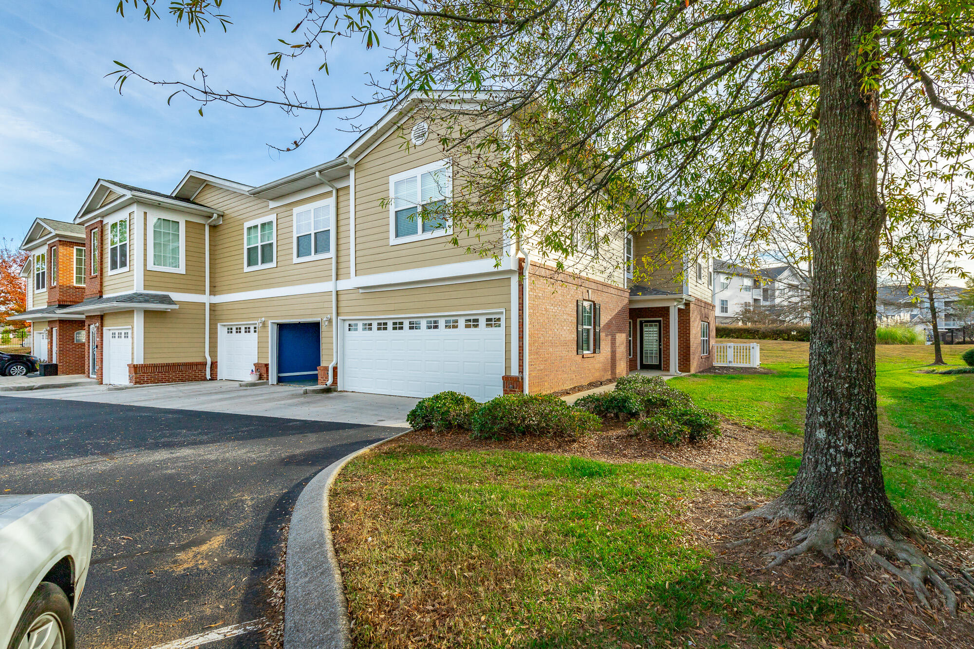 6105 Regency Court